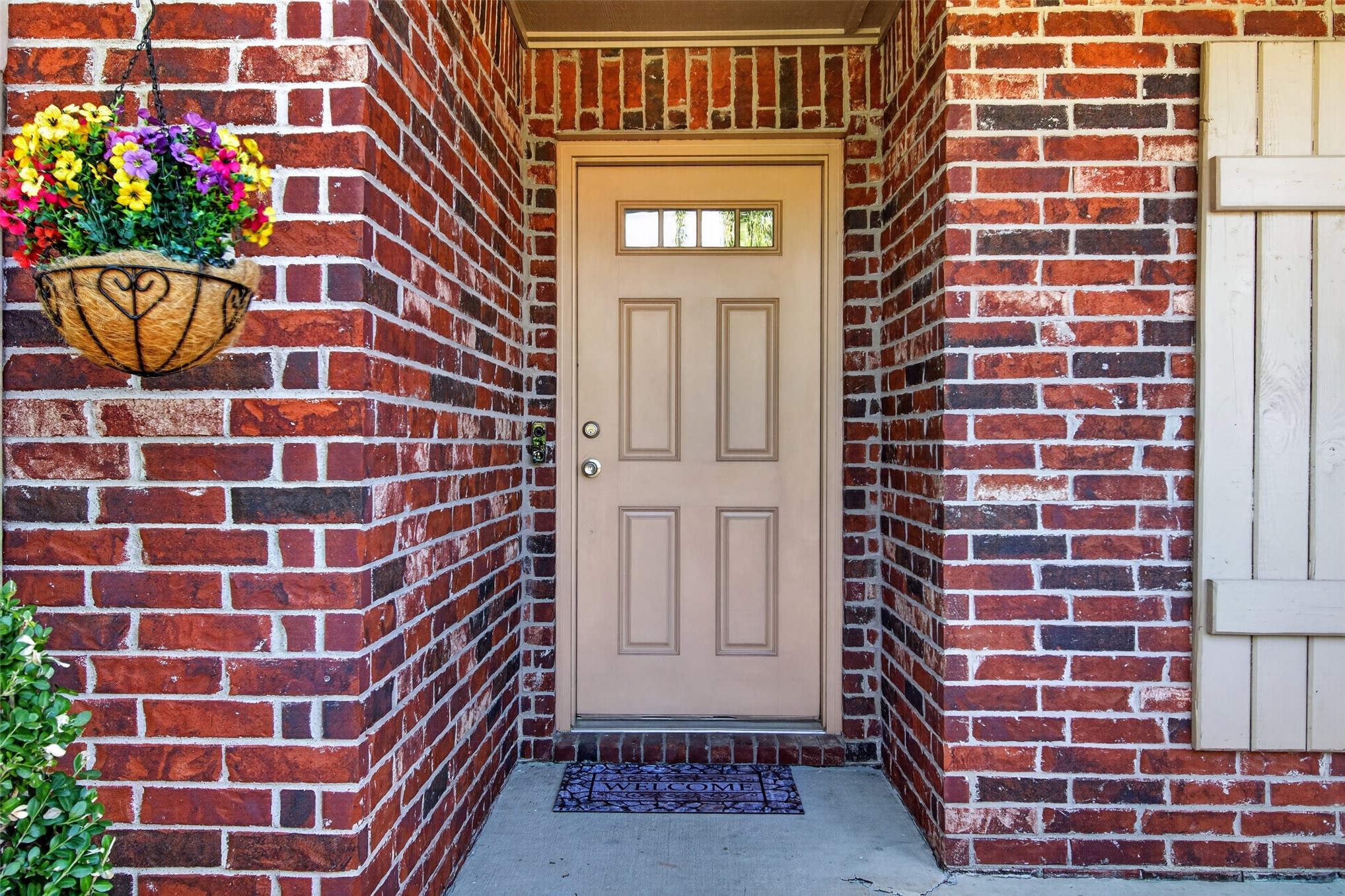 1004 S 75th Street Property Photo 3