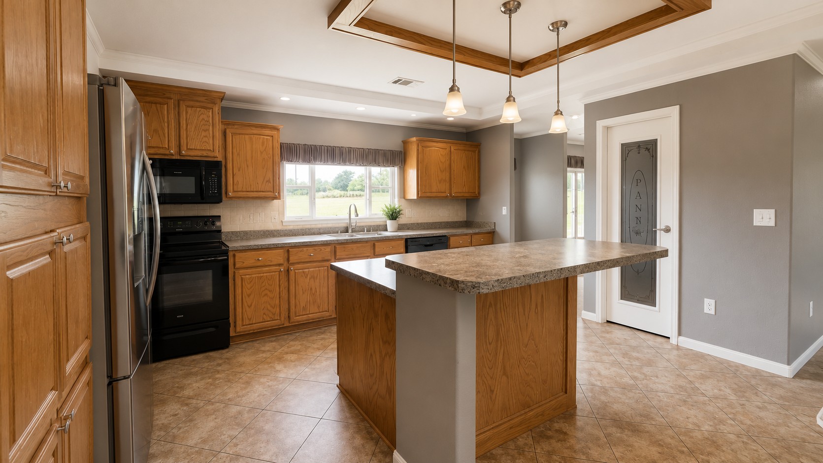 17526 S 410 Road Property Photo 4