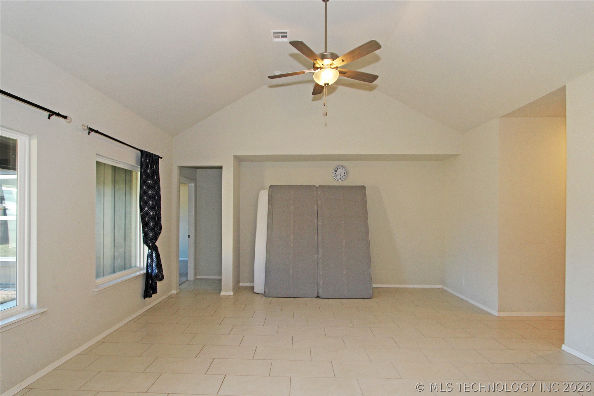 1664 E 138 Street Property Photo 12