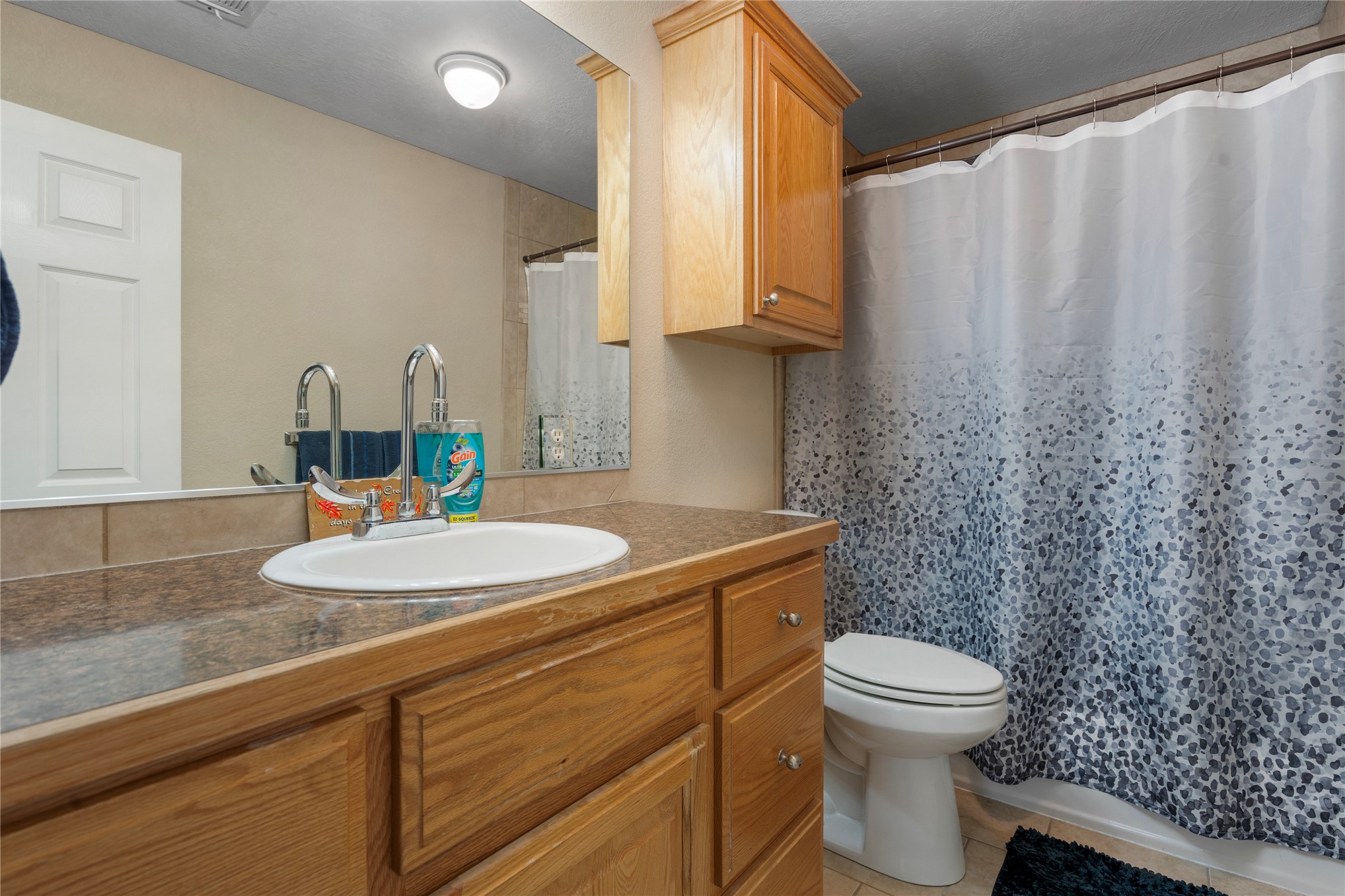 831 E Elgin Place Property Photo 14