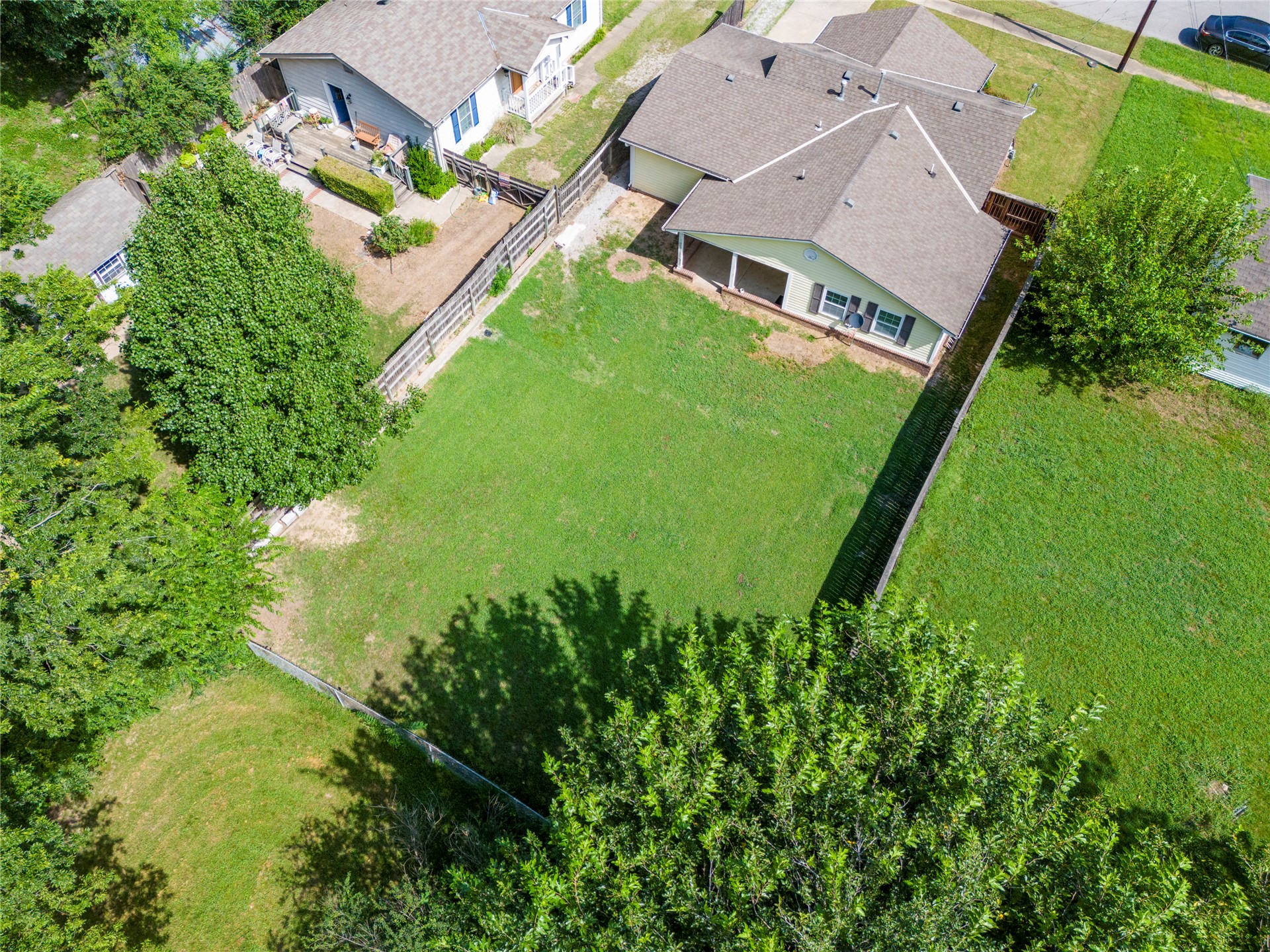 831 E Elgin Place Property Photo 15