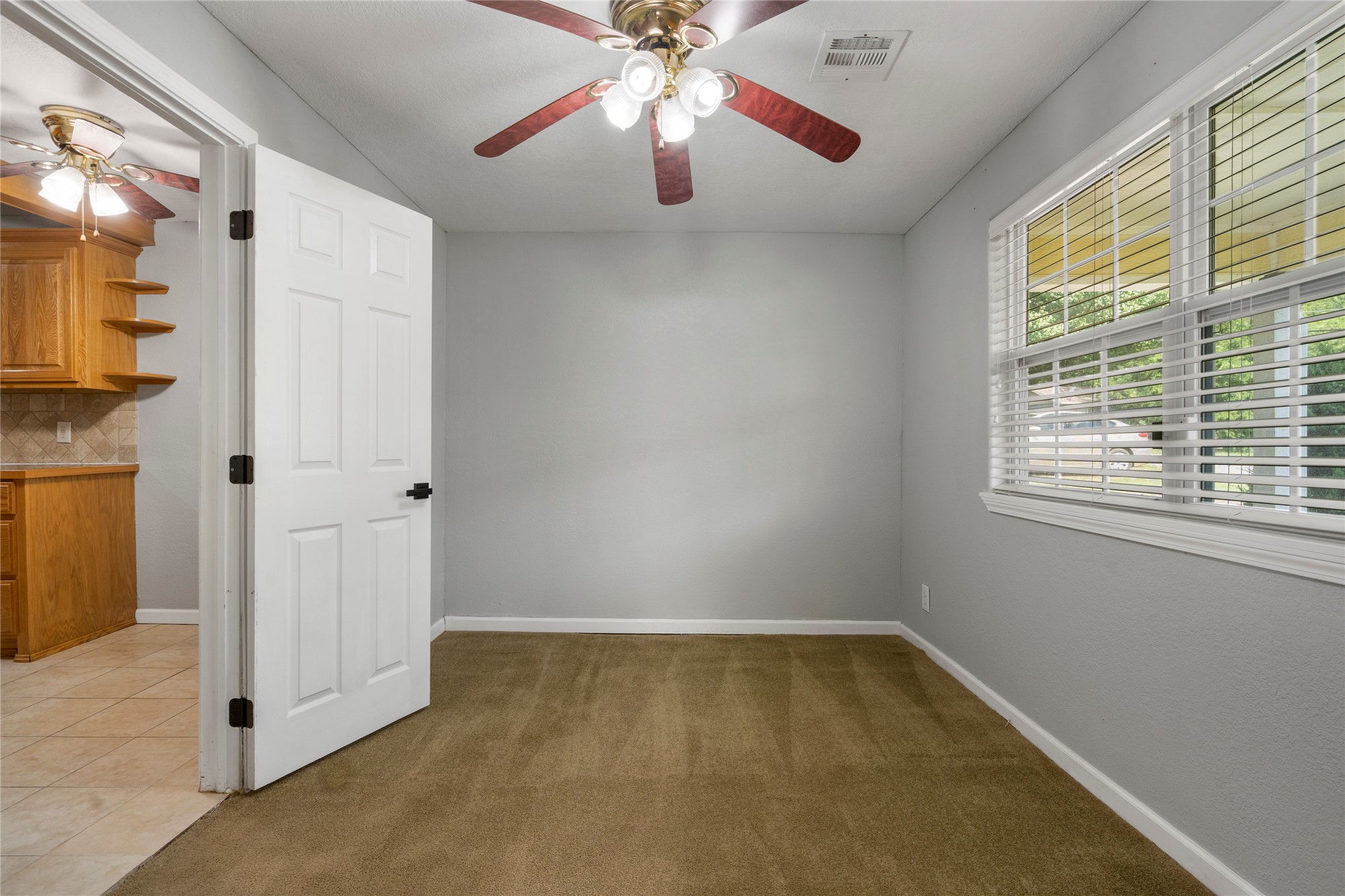 831 E Elgin Place Property Photo 16