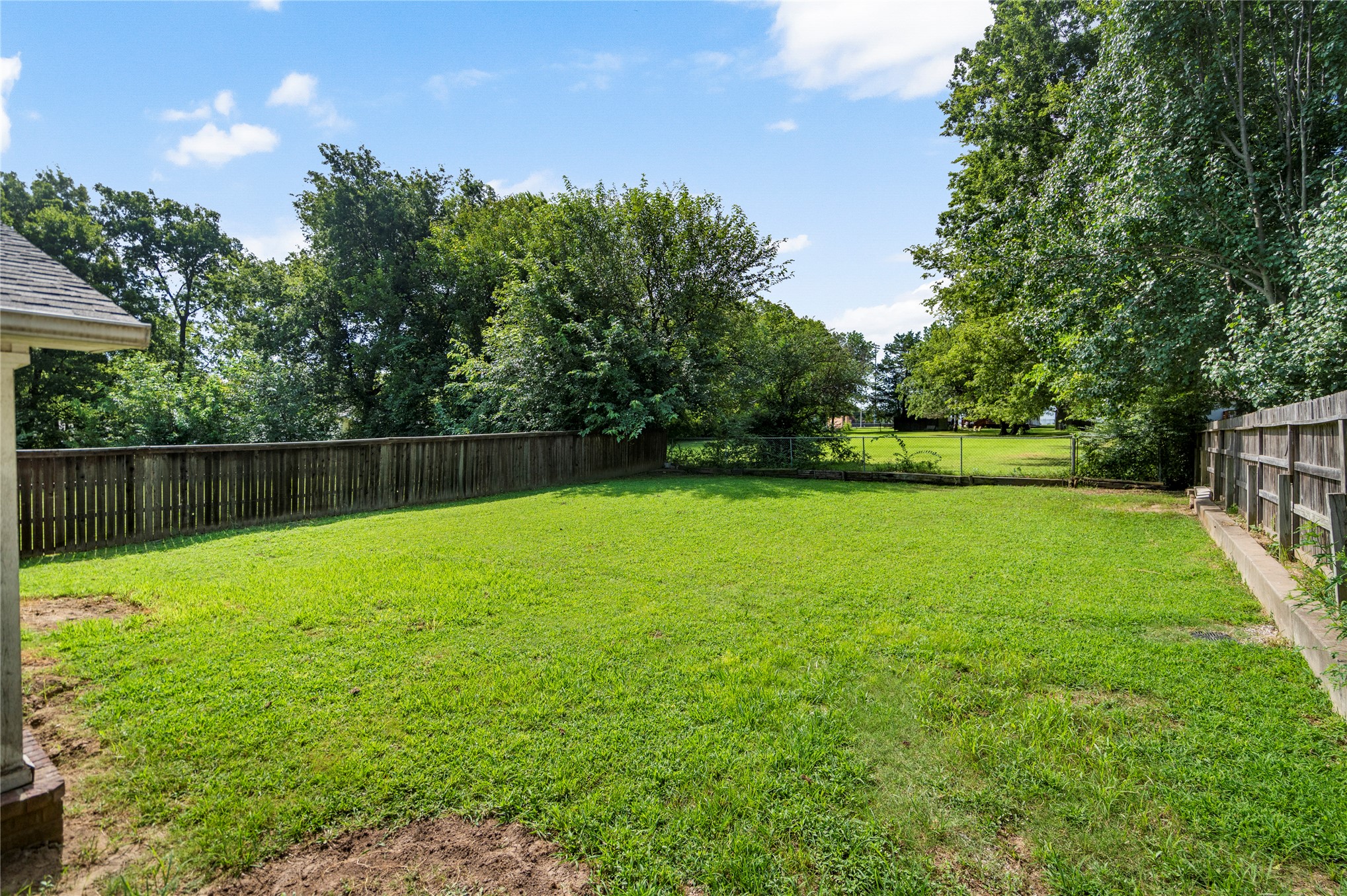 831 E Elgin Place Property Photo 21