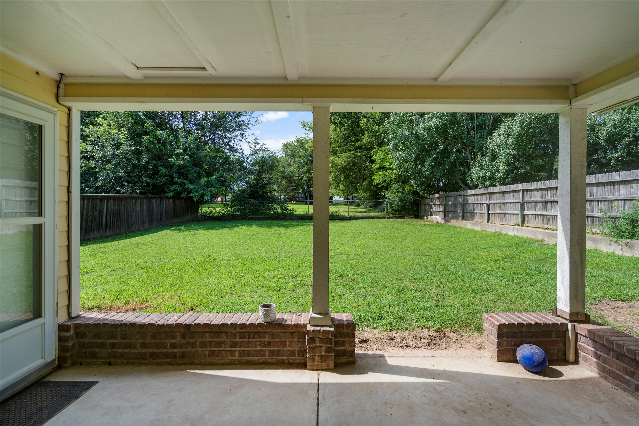 831 E Elgin Place Property Photo 22