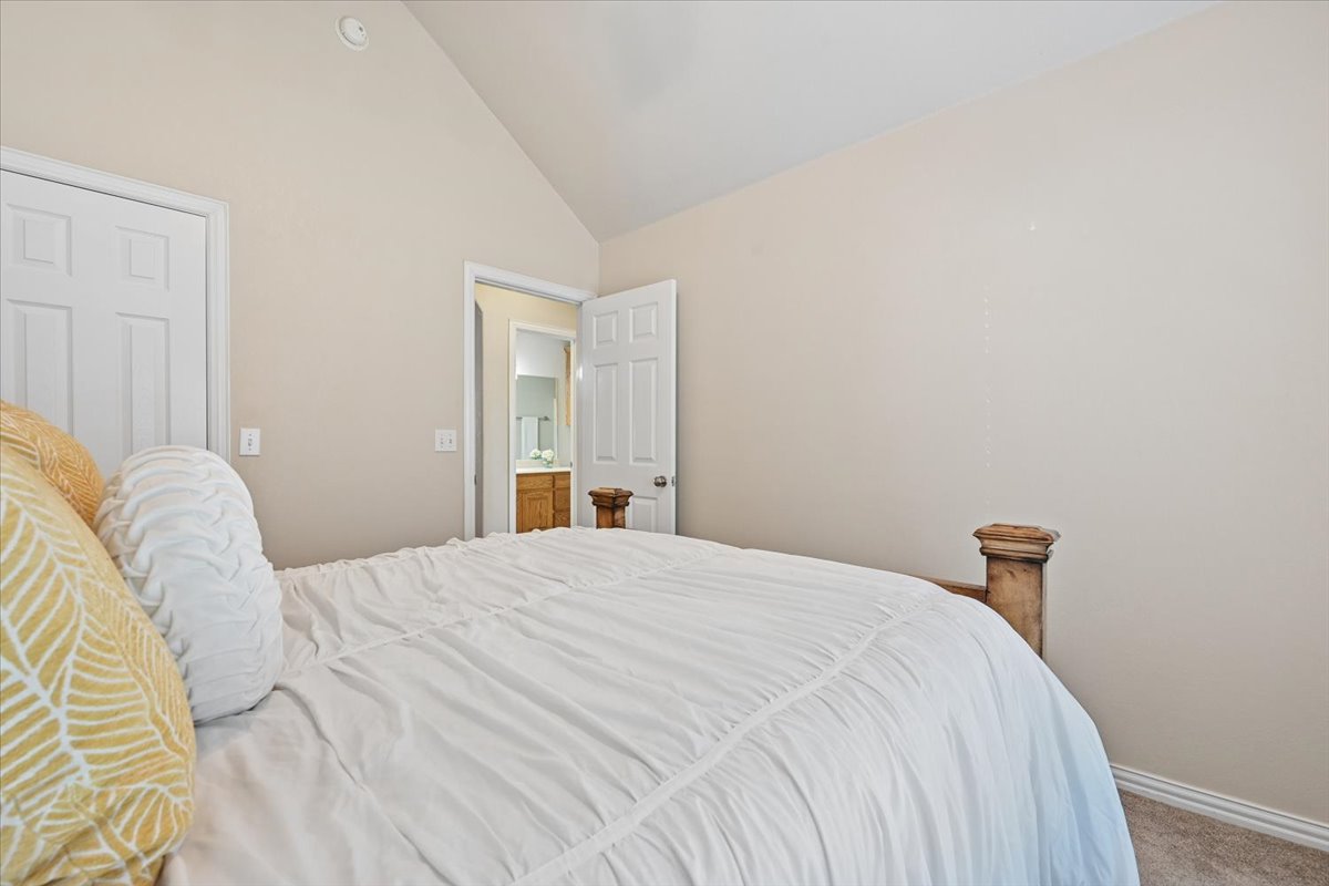 12808 E 170th Street North Property Photo 28