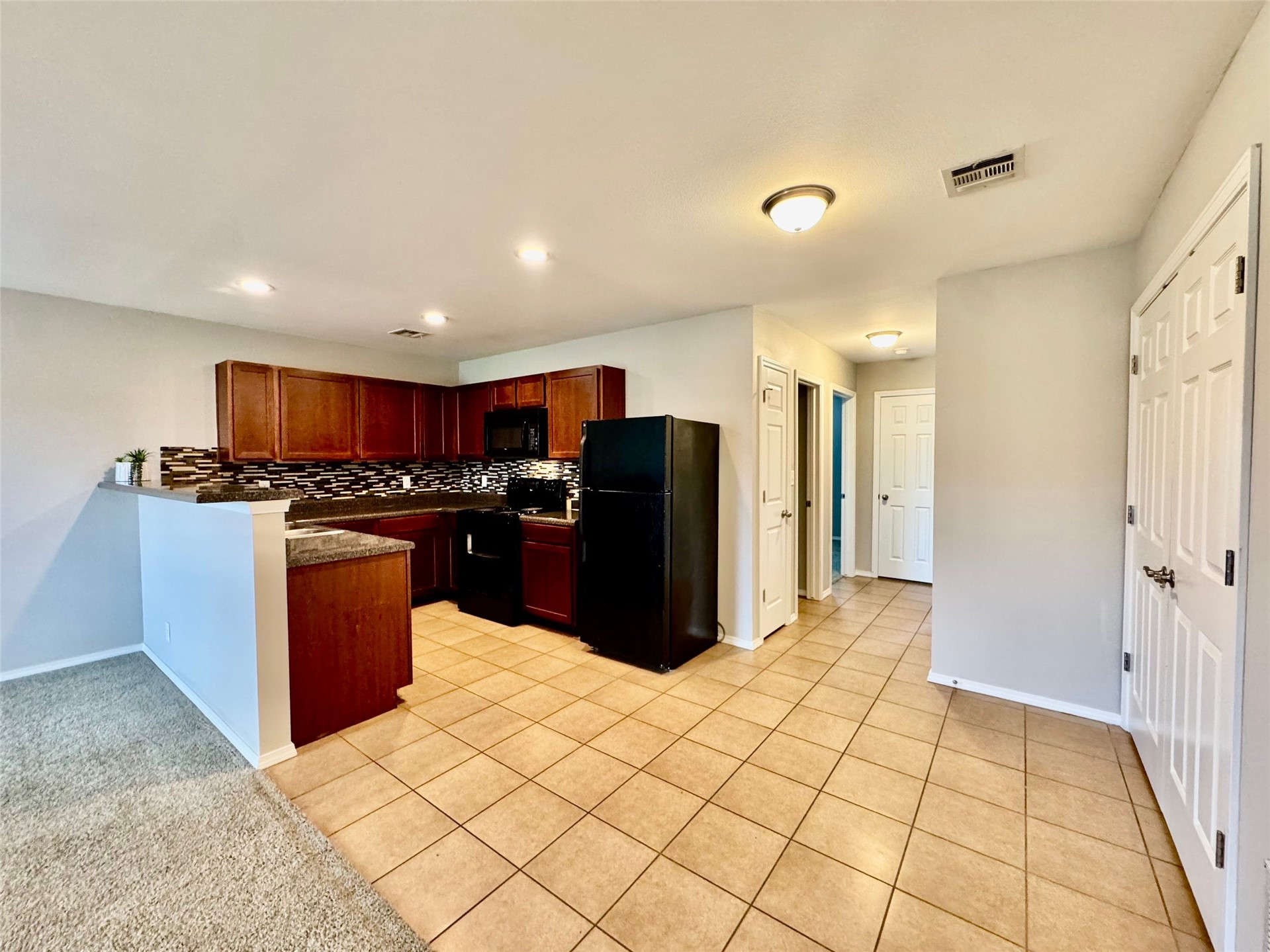 3504 E Gillette Street Property Photo 10