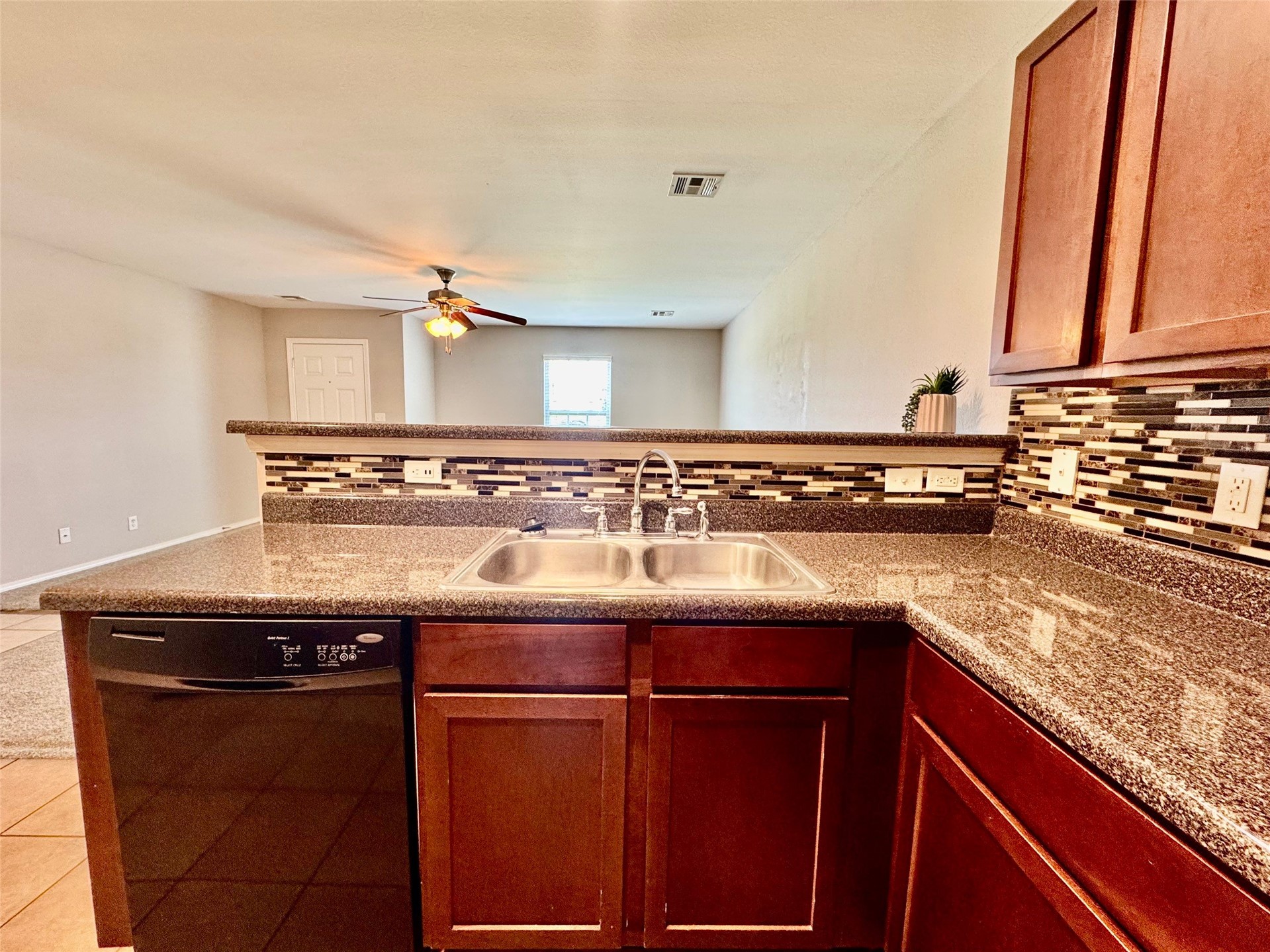 3504 E Gillette Street Property Photo 13