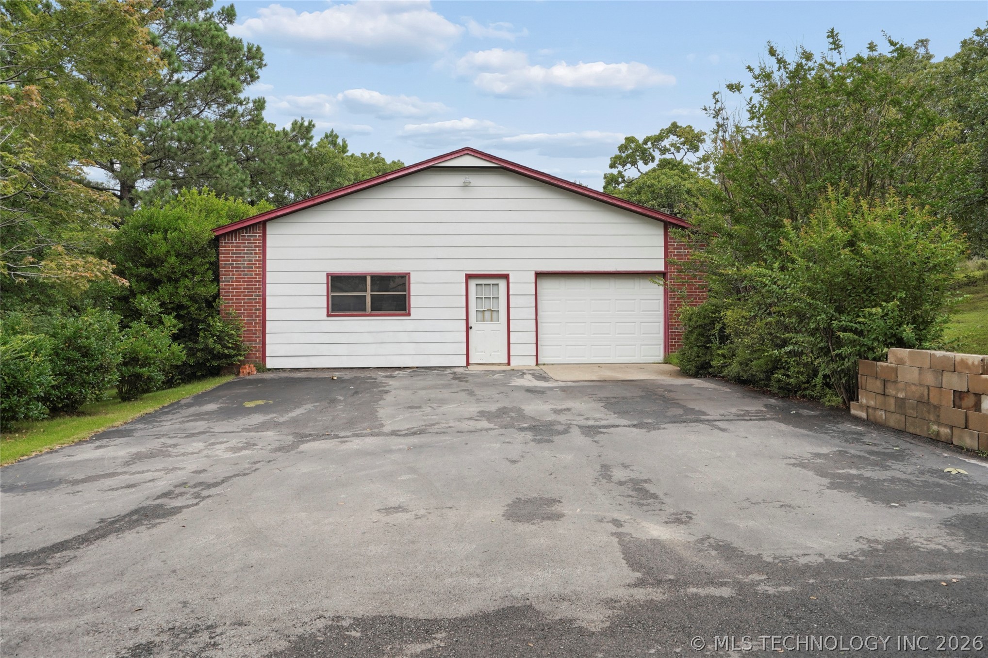 11549 S 49th West Avenue Property Photo 5