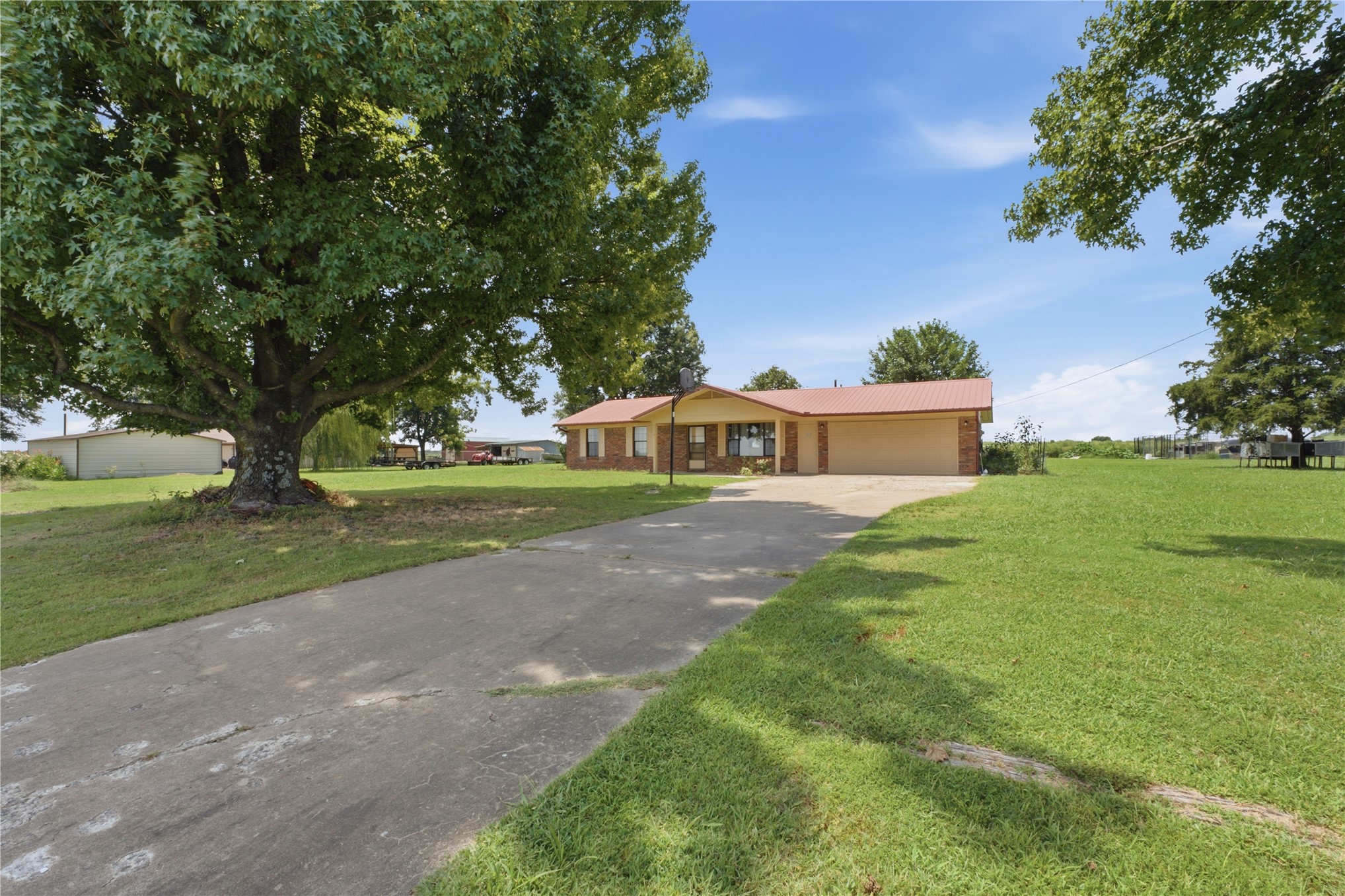 15231 Us Hwy 59 Property Photo 2