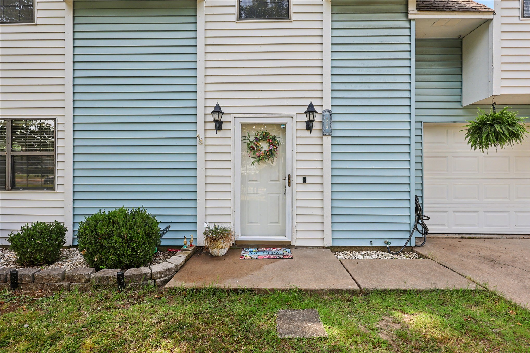 1218 E Boone Street Property Photo 6
