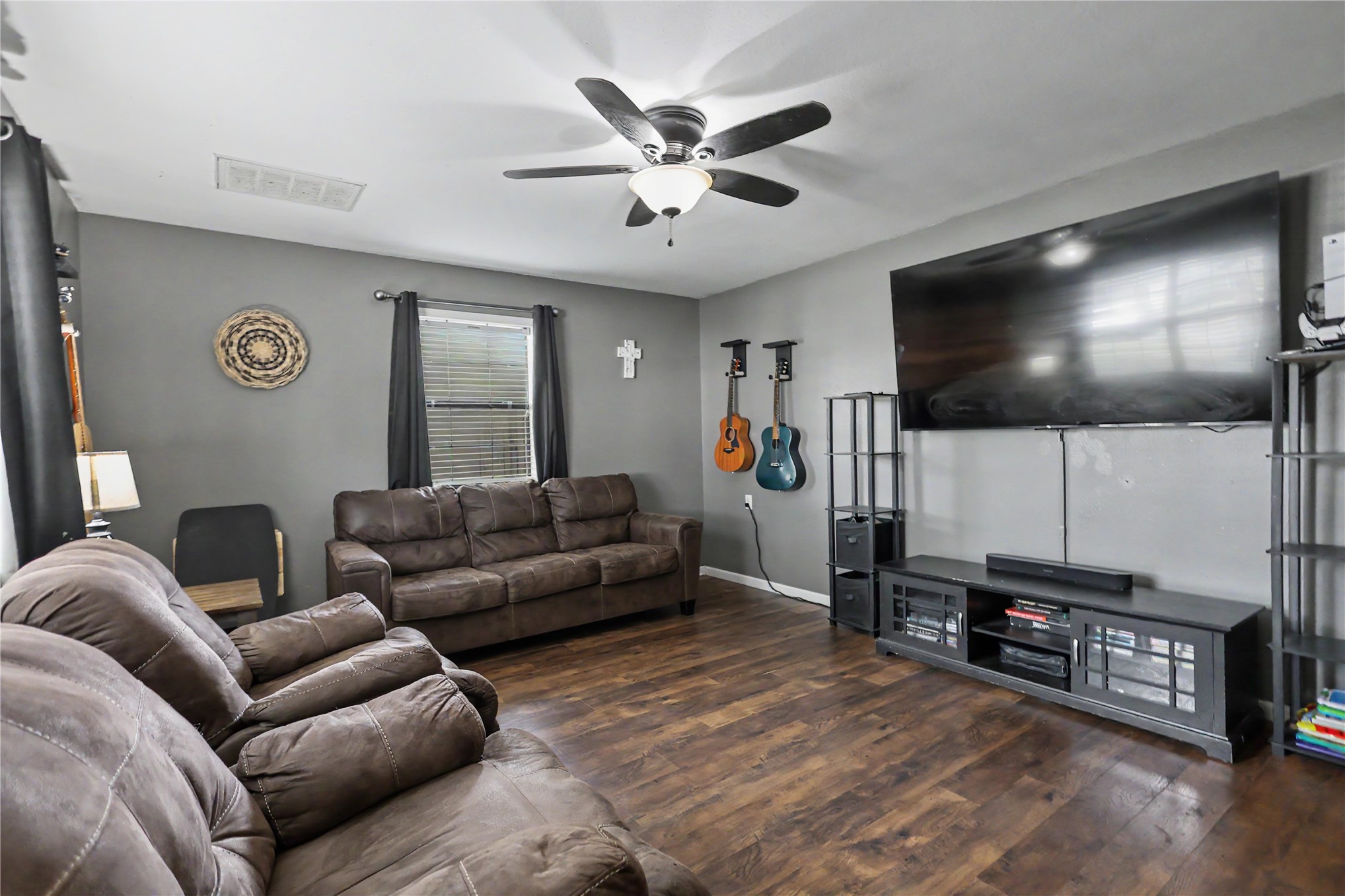 1218 E Boone Street Property Photo 15