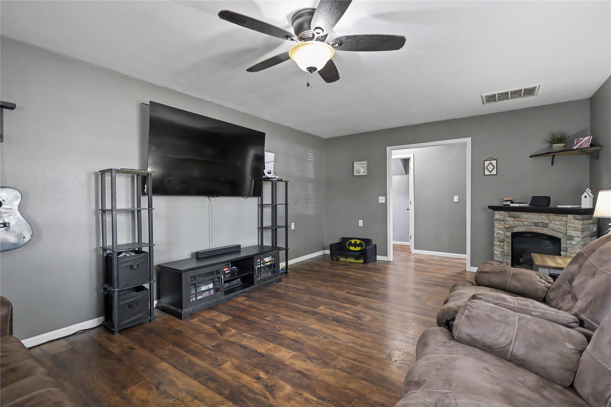 1218 E Boone Street Property Photo 17