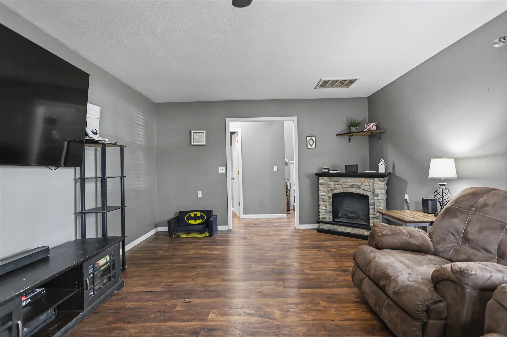 1218 E Boone Street Property Photo 18