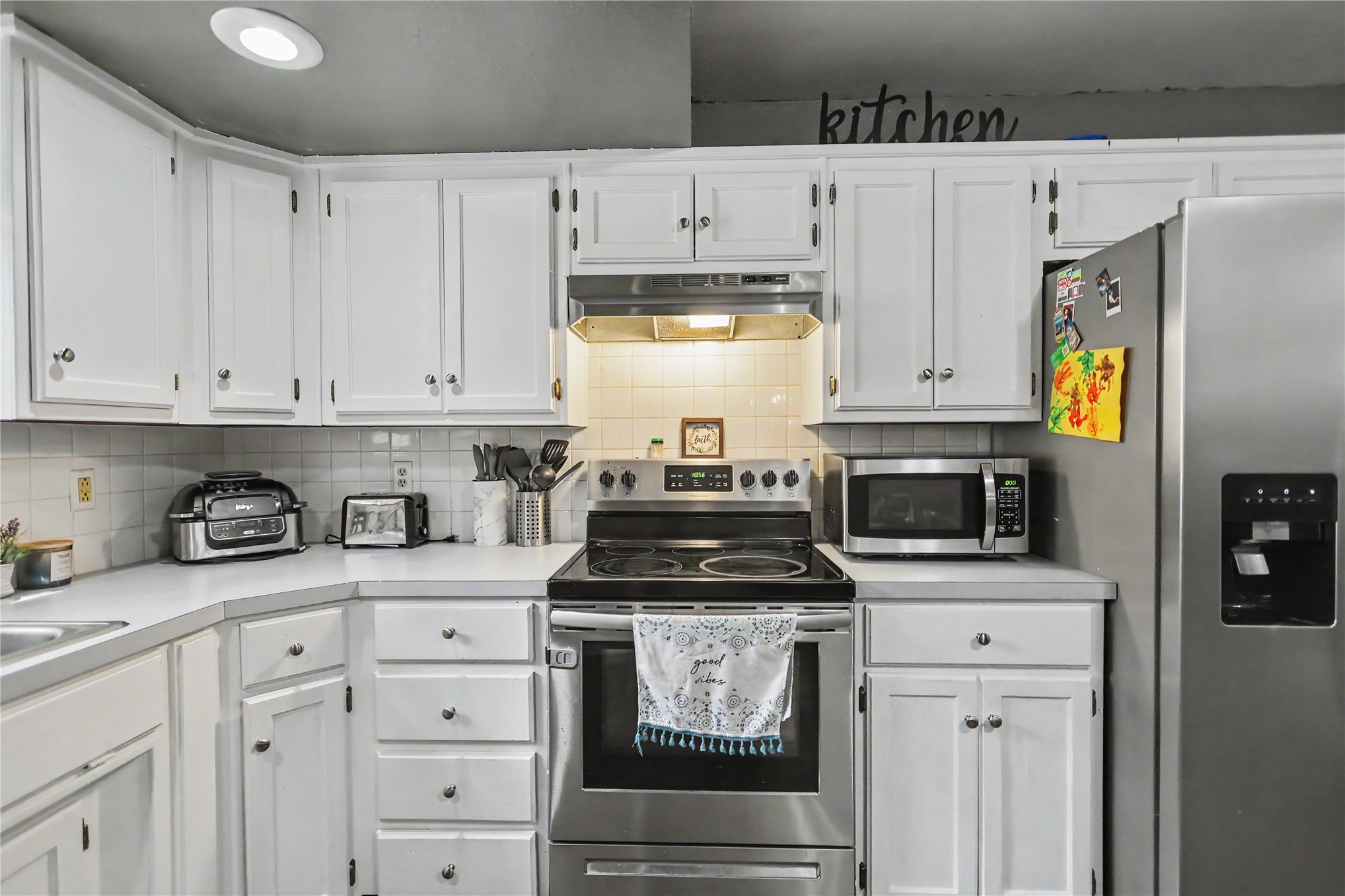 1218 E Boone Street Property Photo 25