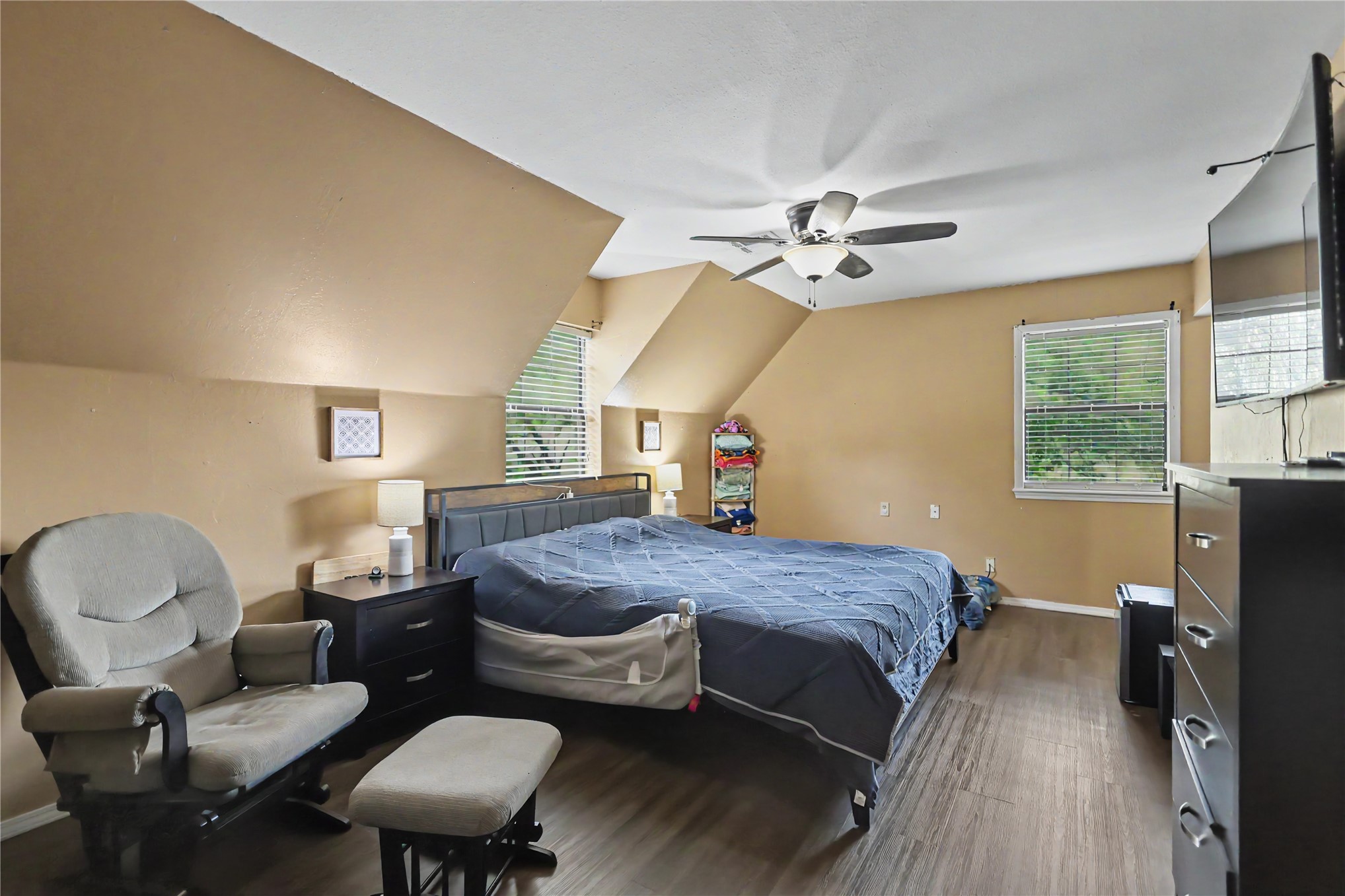 1218 E Boone Street Property Photo 39