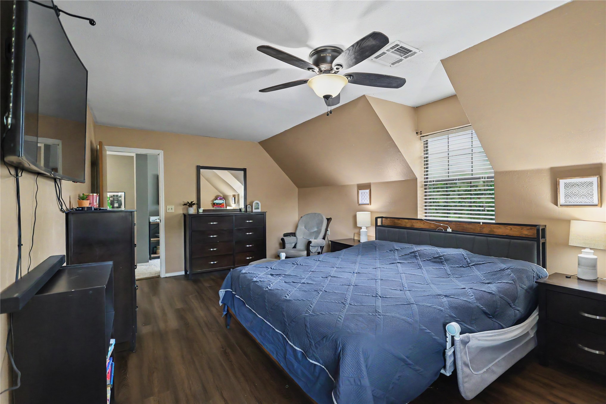 1218 E Boone Street Property Photo 43