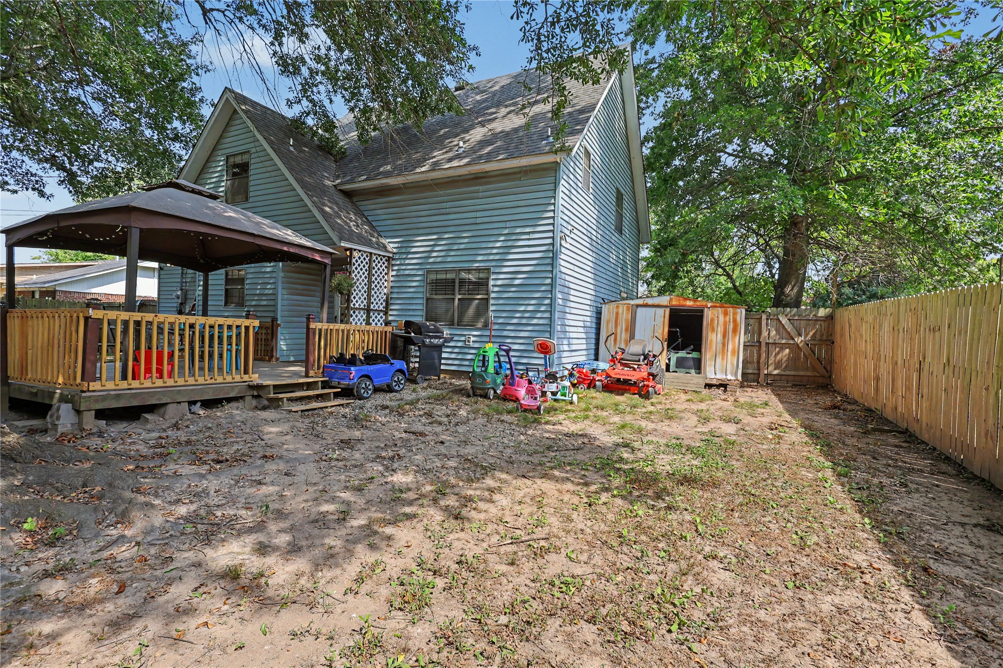 1218 E Boone Street Property Photo 81