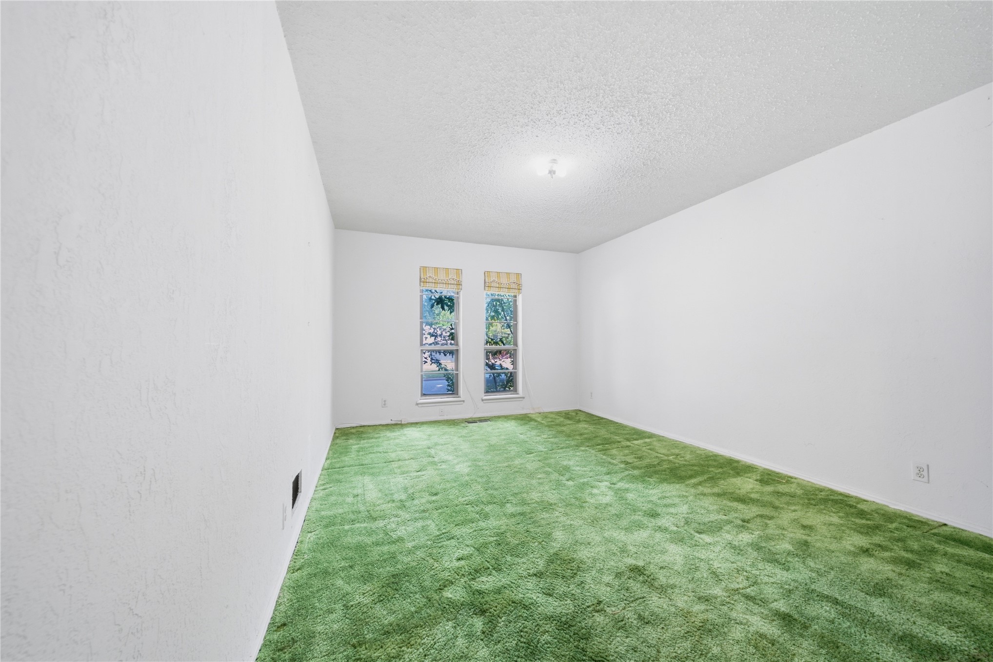 2920 E 77th Street S Property Photo 15