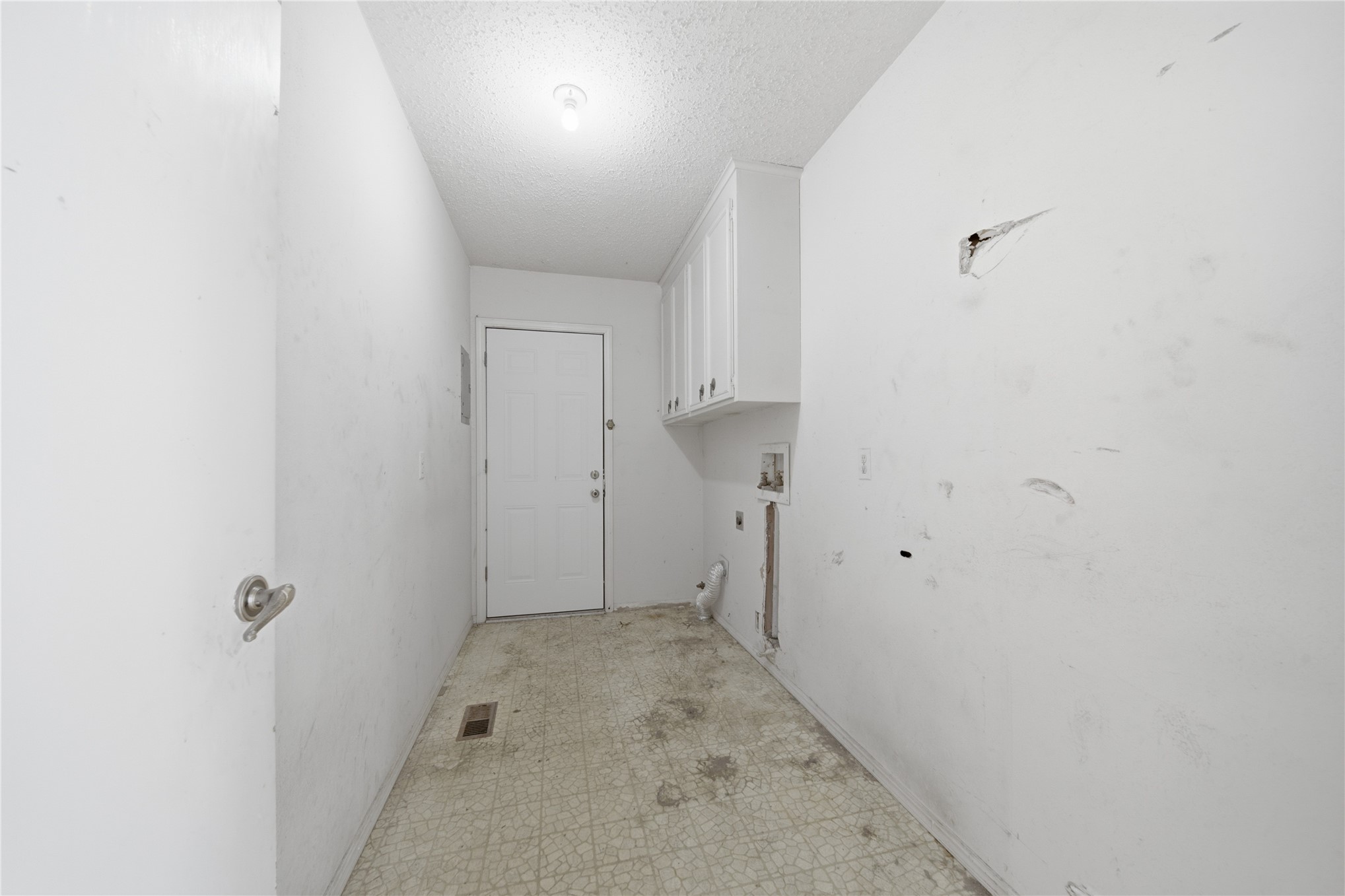 2920 E 77th Street S Property Photo 19