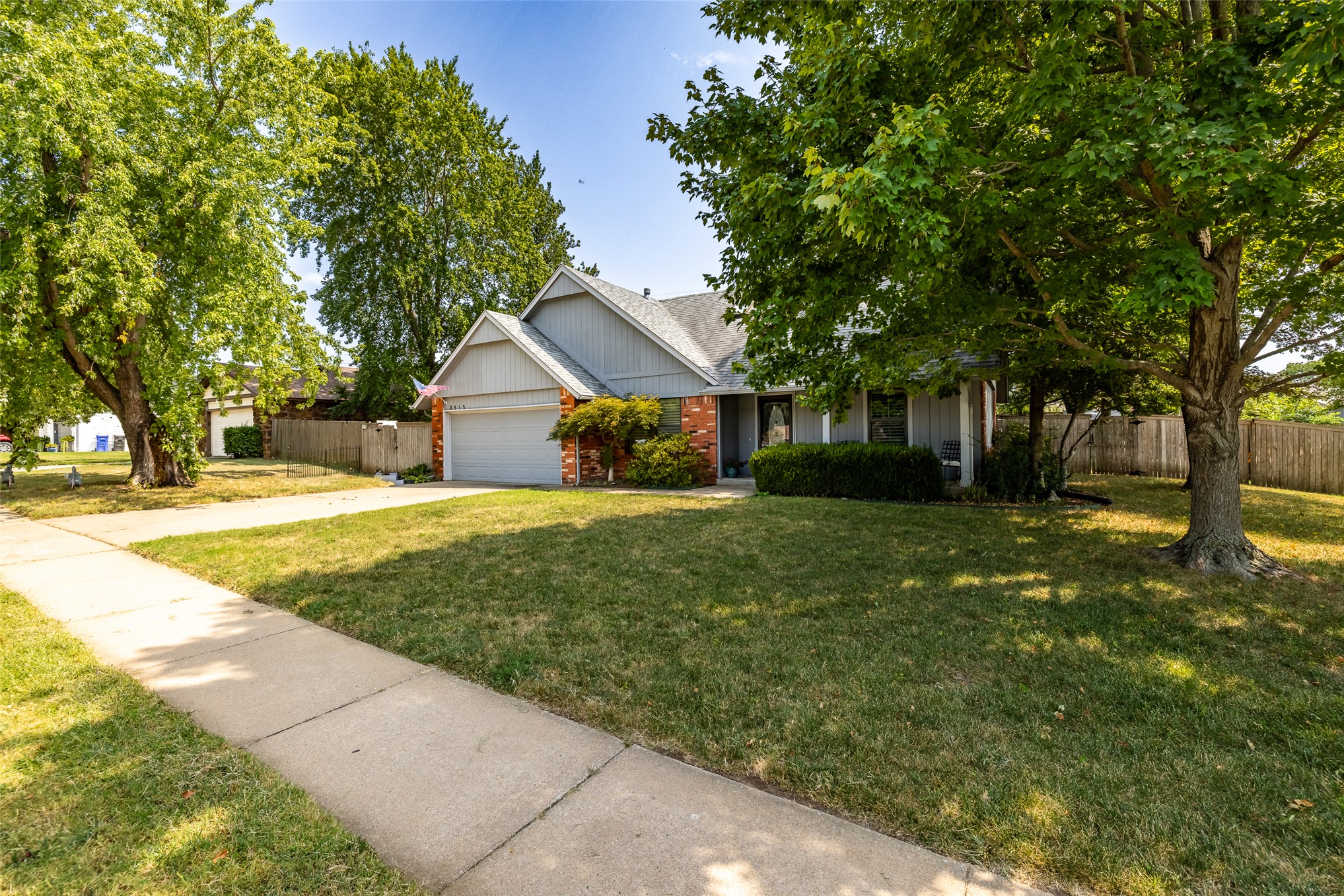 2513 E Reno Street Property Photo 6