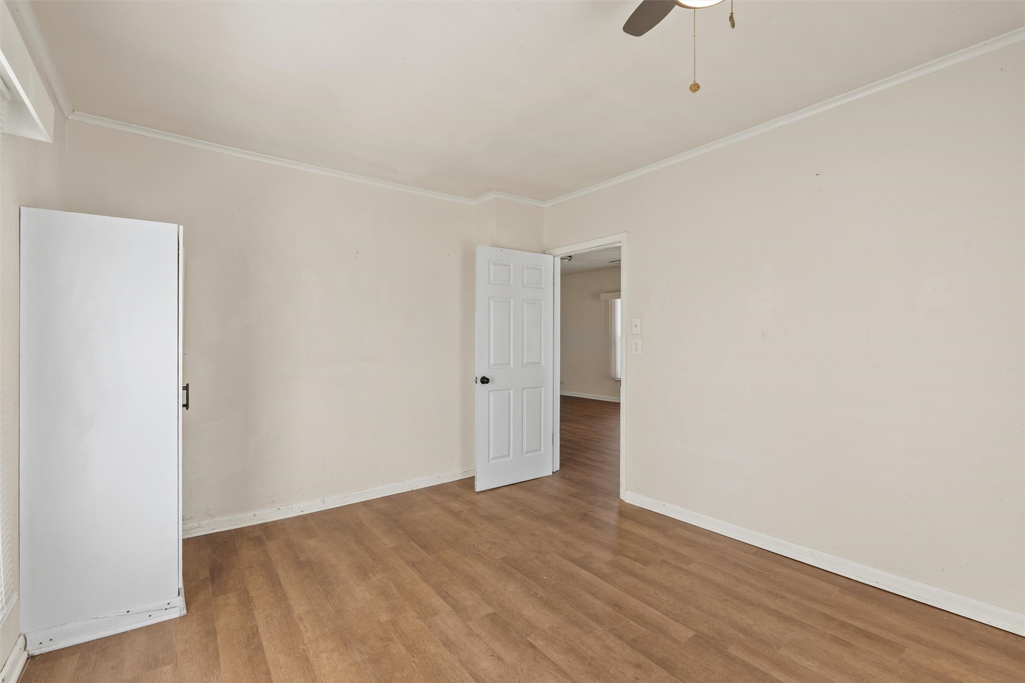 1563 S Oak Avenue Property Photo 9