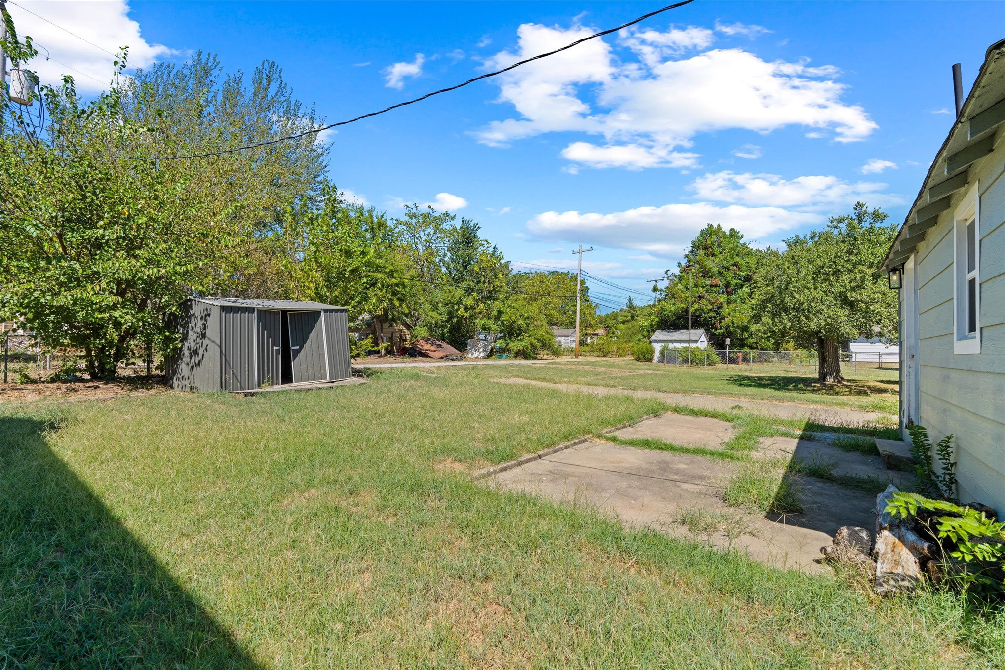1563 S Oak Avenue Property Photo 25