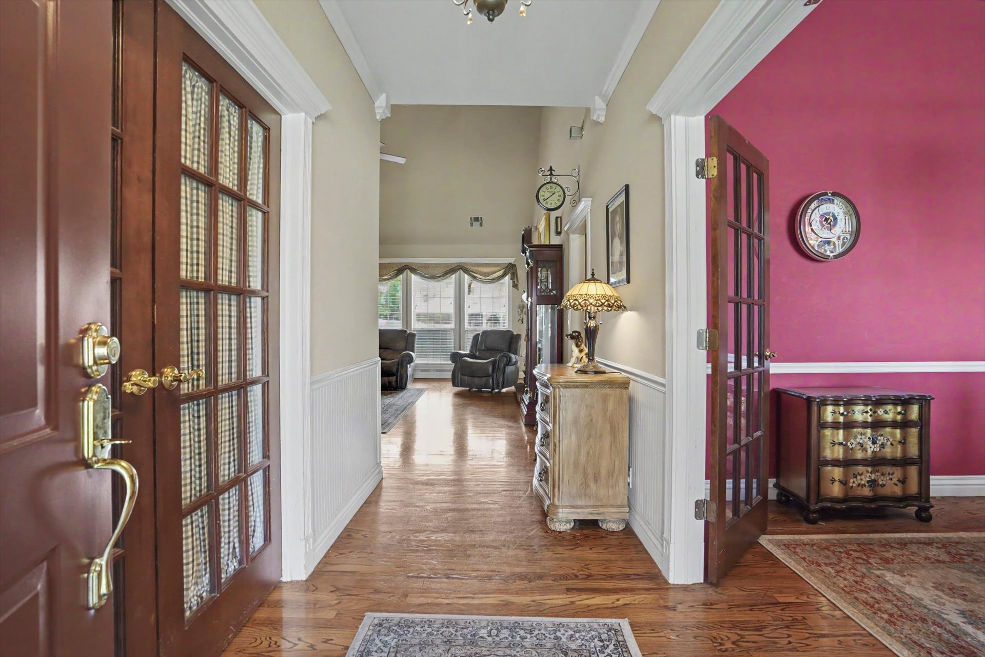 1109 W Granger Street Property Photo 6