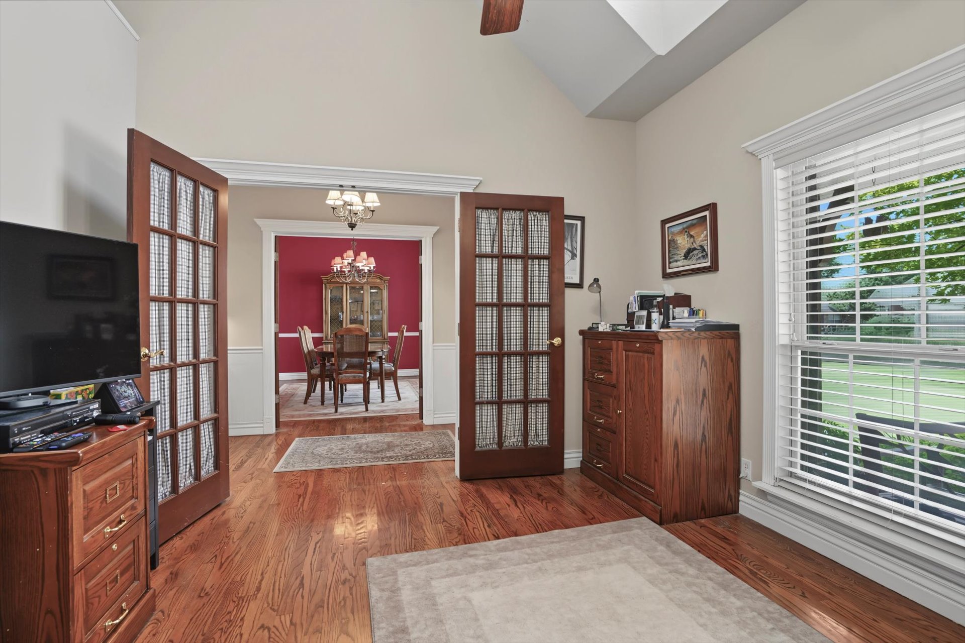 1109 W Granger Street Property Photo 19