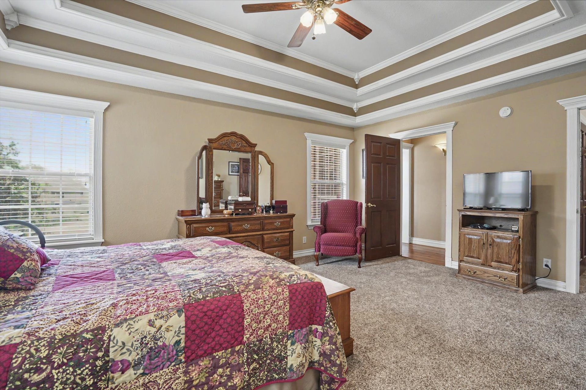 1109 W Granger Street Property Photo 25