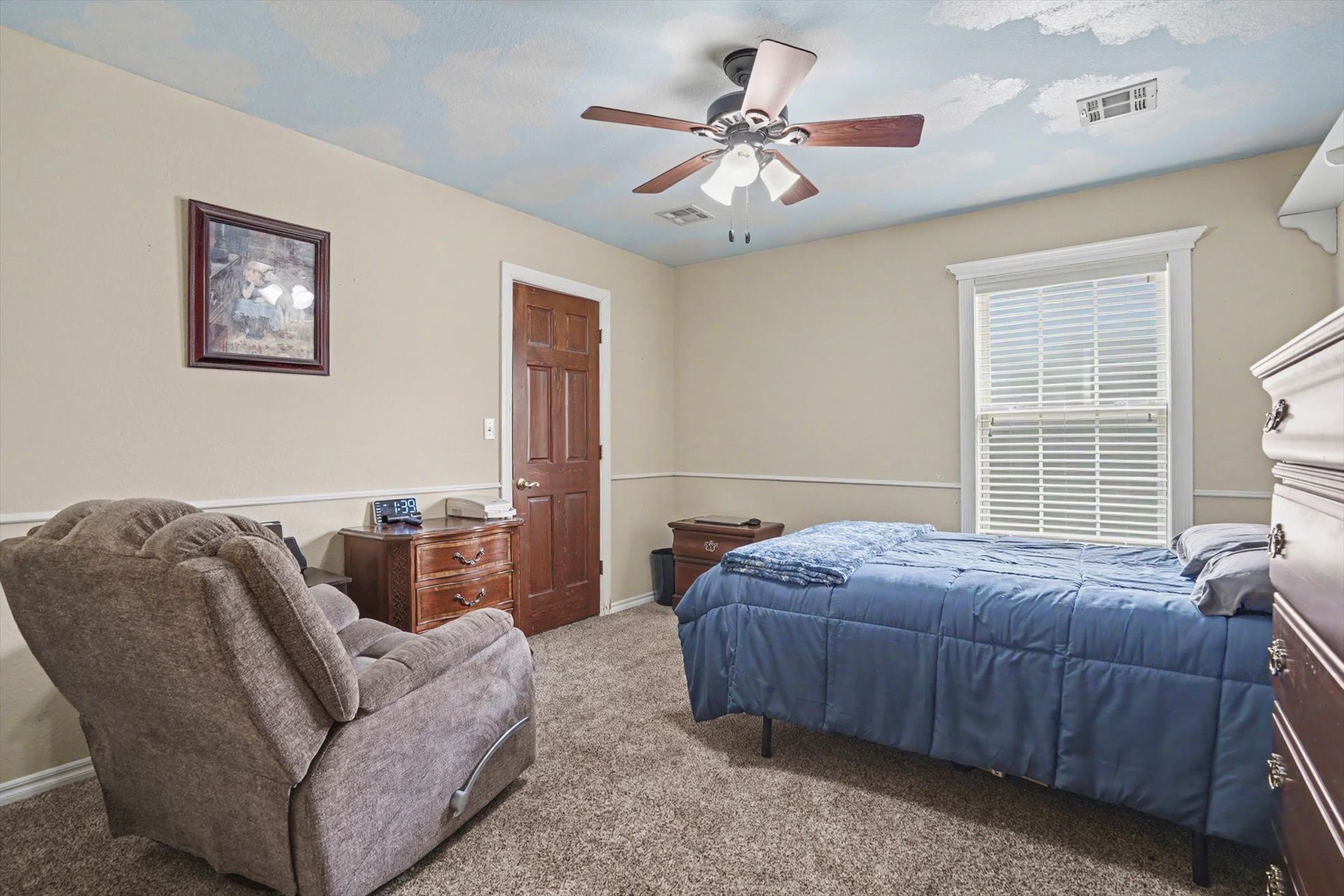 1109 W Granger Street Property Photo 29