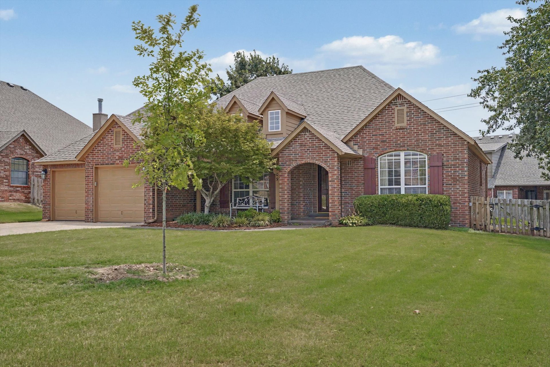 1109 W Granger Street Property Photo 47