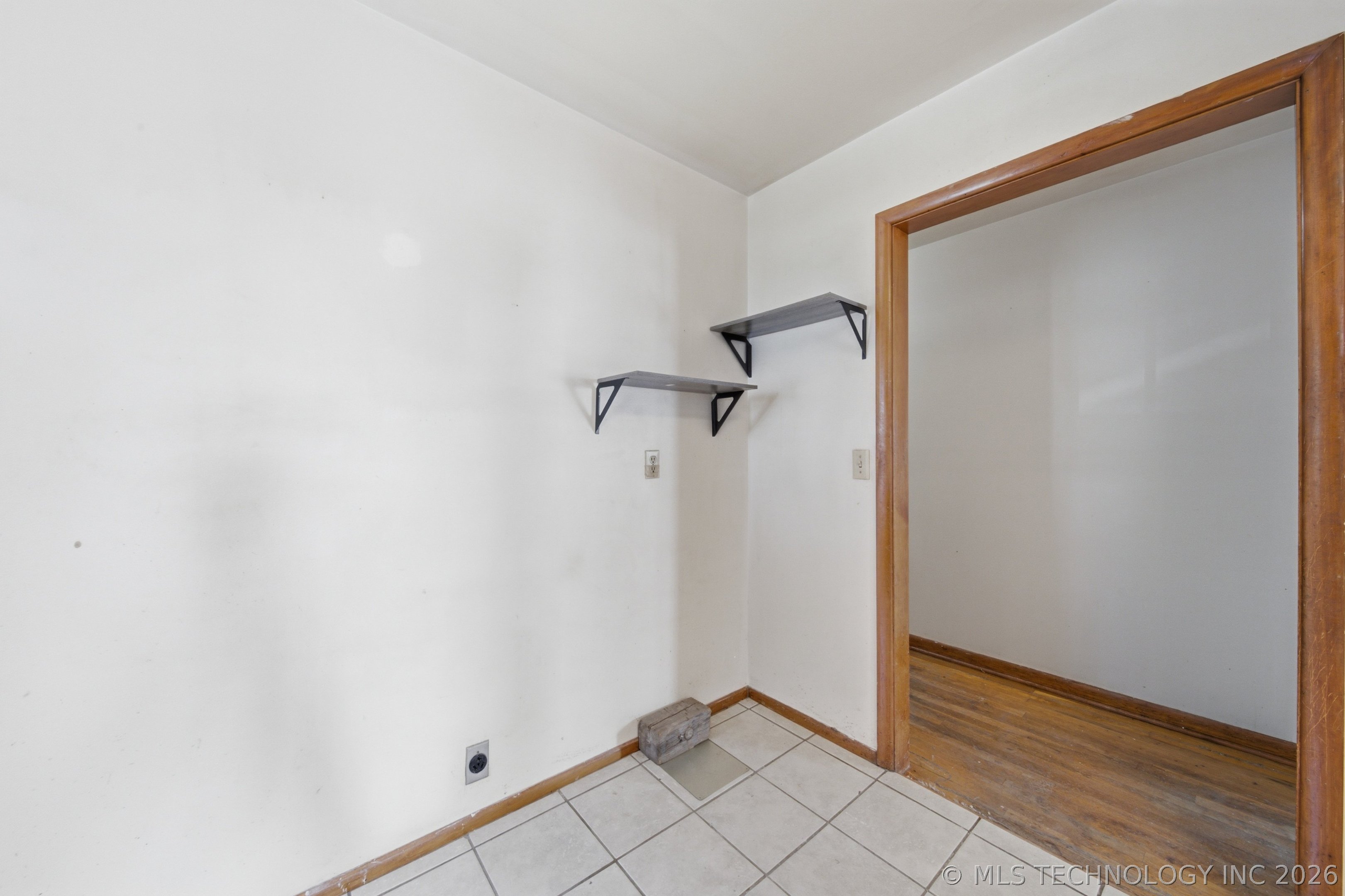 406 N Cherokee Street Property Photo 15