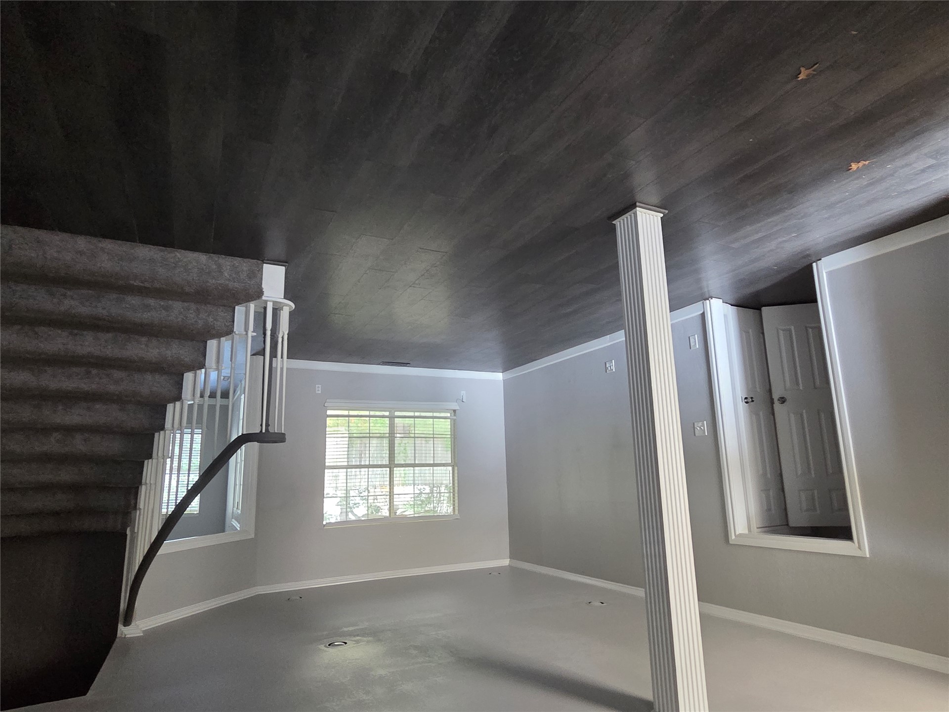 2412 W Vicksburg Street Property Photo 4