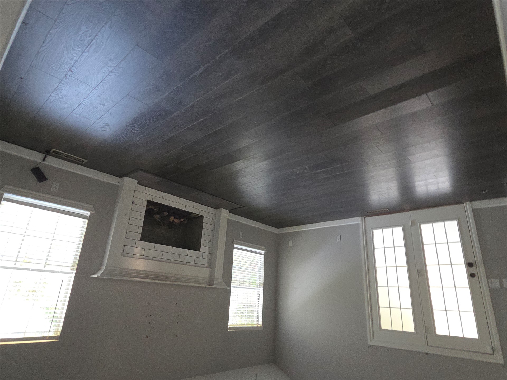 2412 W Vicksburg Street Property Photo 7