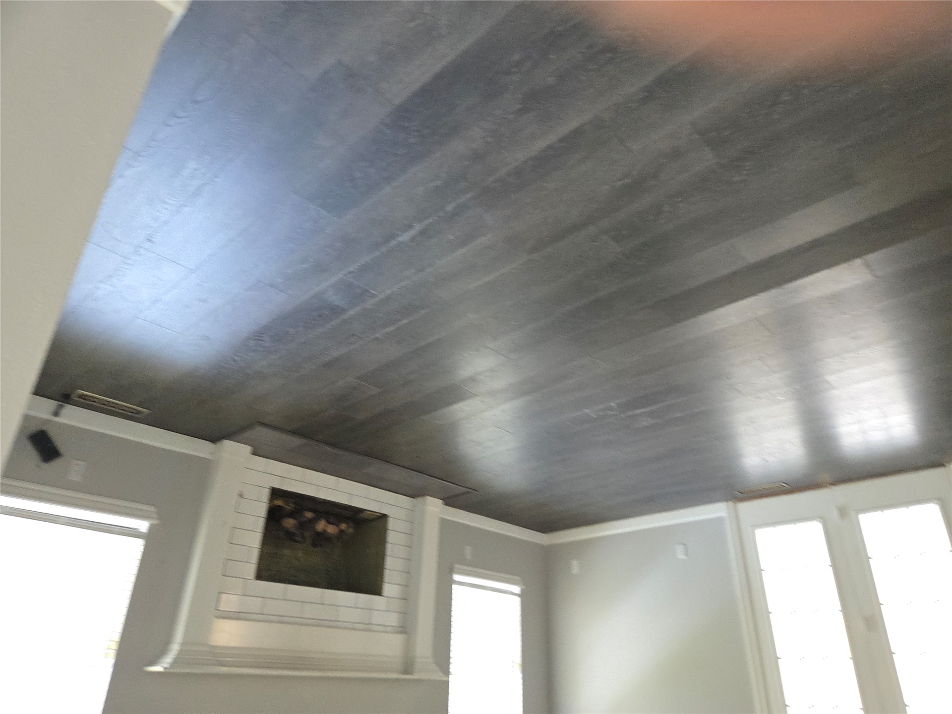 2412 W Vicksburg Street Property Photo 8