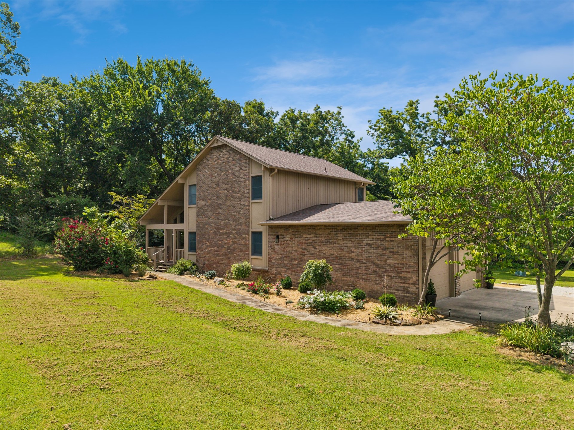 14312 E Glenwood Drive Property Photo 3