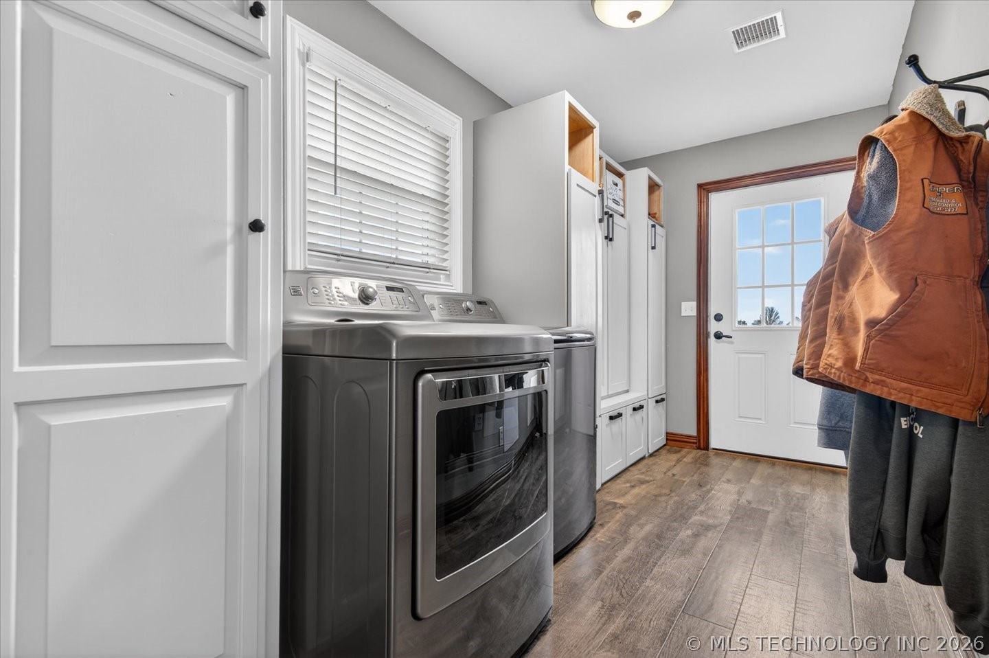 650 Ne Bison Road Property Photo 16