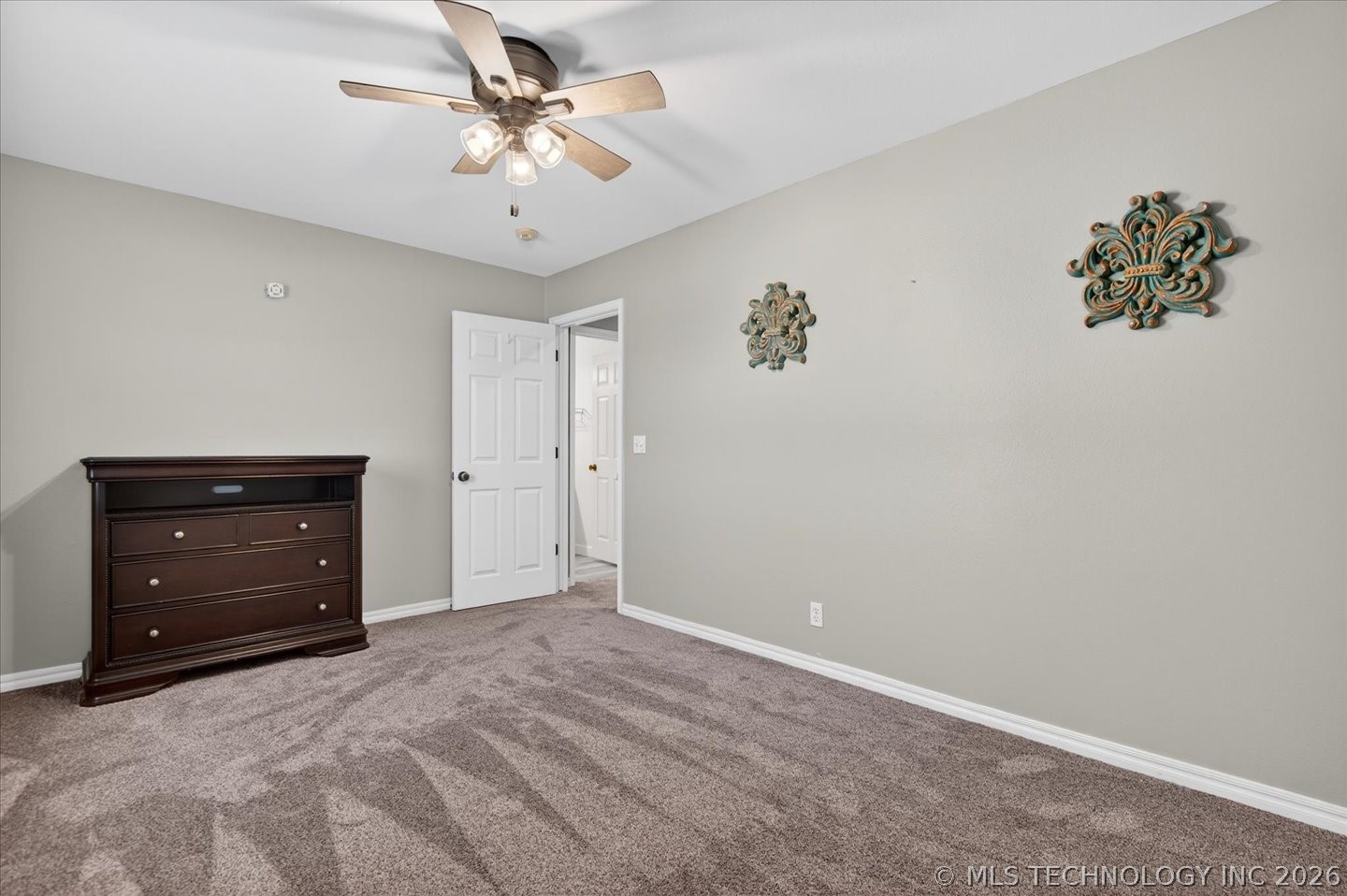 650 Ne Bison Road Property Photo 32