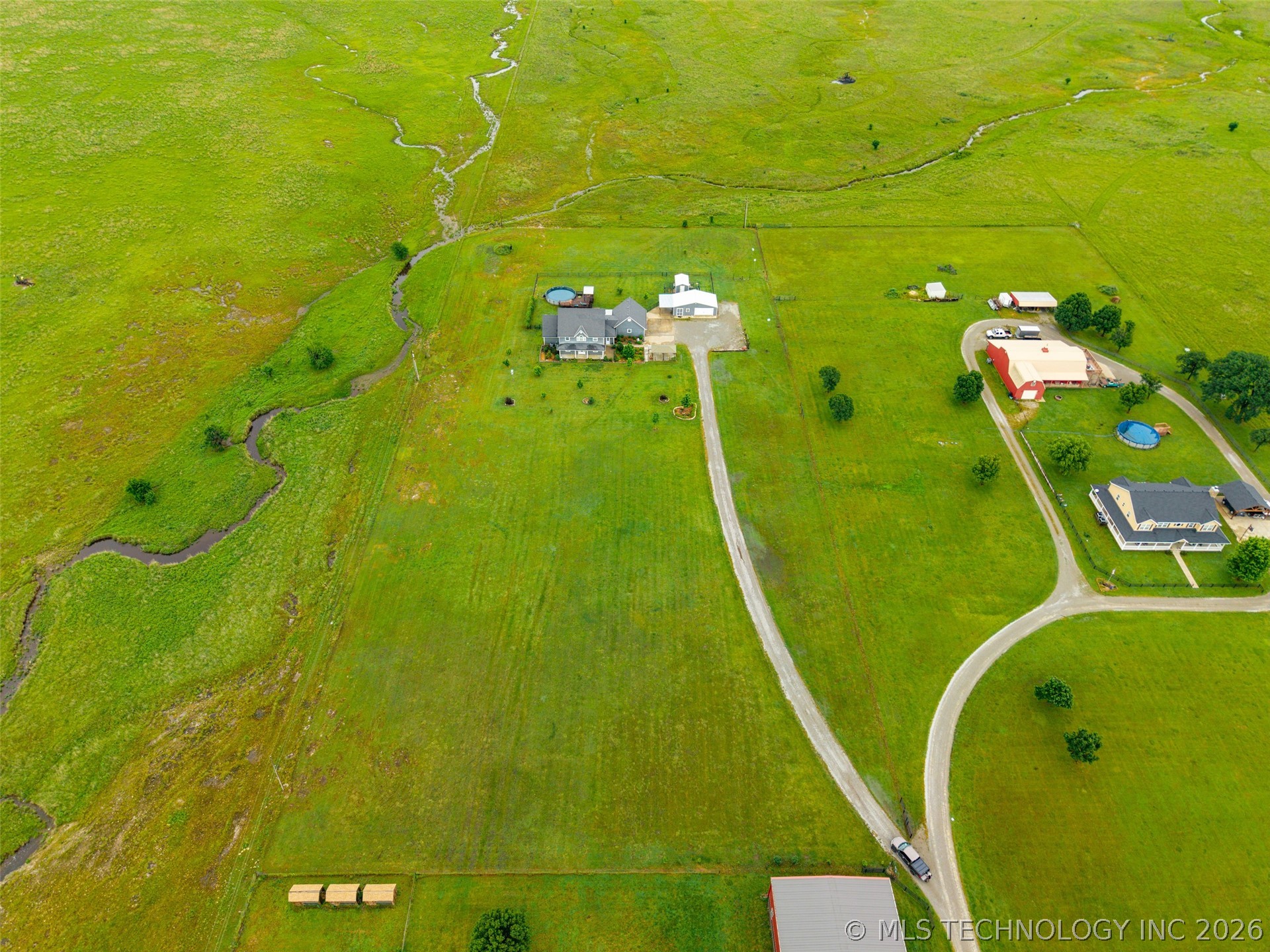 650 Ne Bison Road Property Photo 52