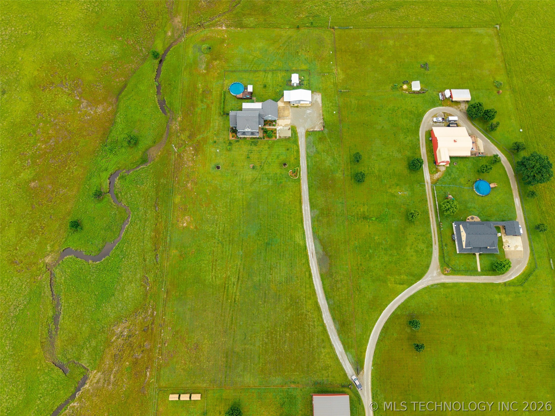 650 Ne Bison Road Property Photo 53