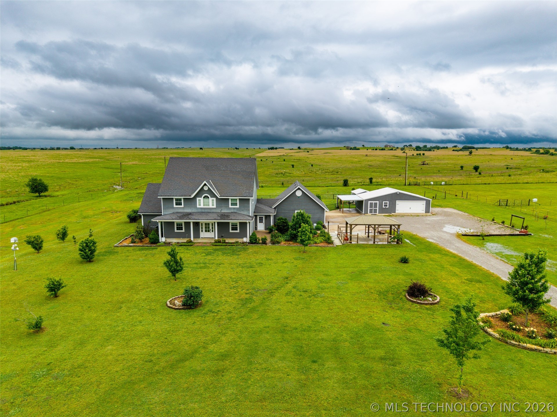 650 Ne Bison Road Property Photo 60