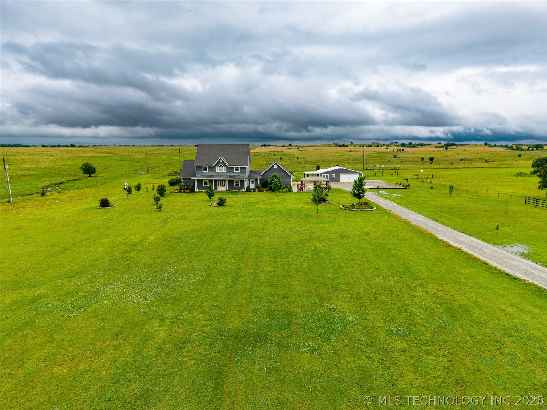 650 Ne Bison Road Property Photo 61