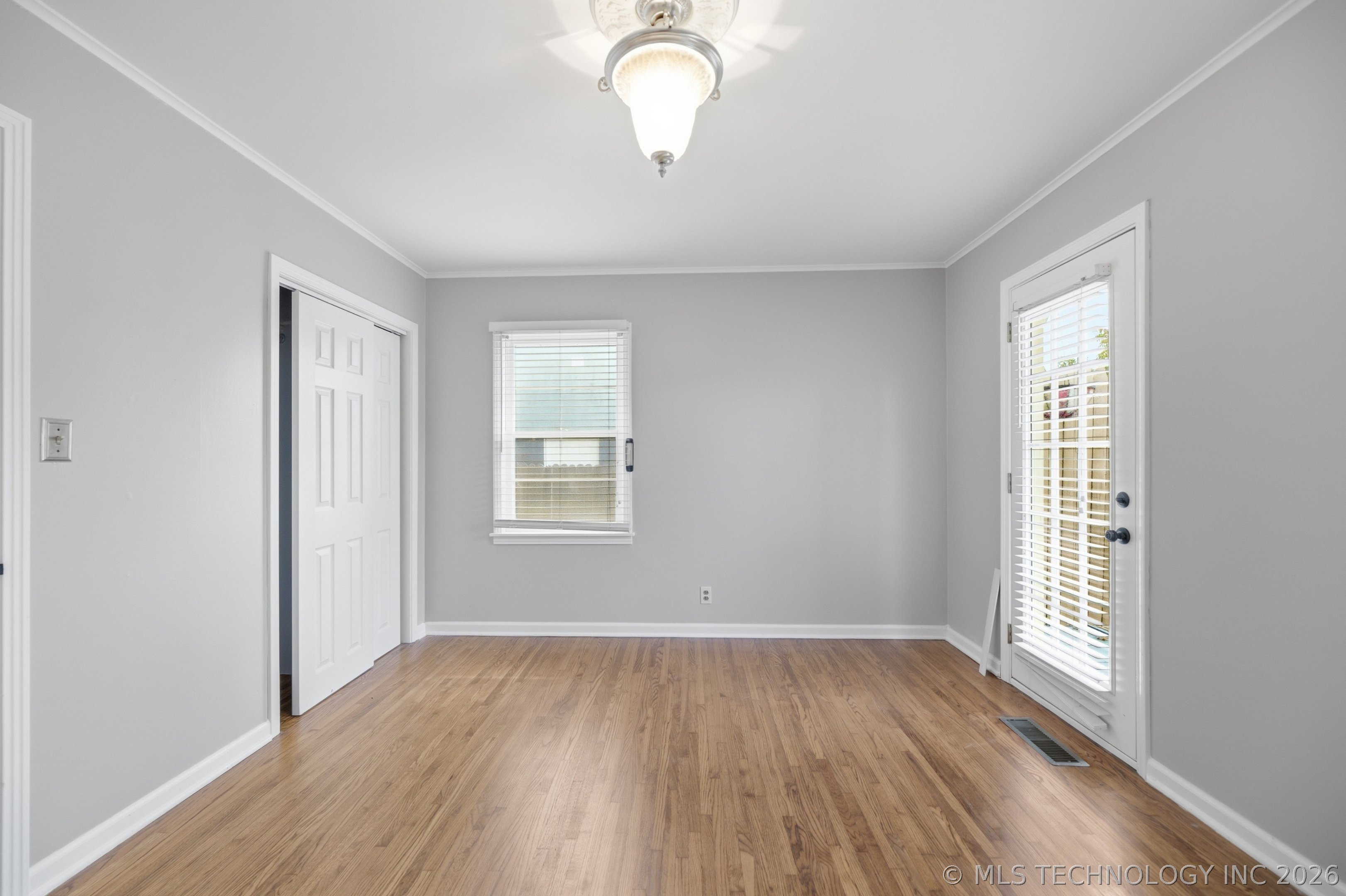4504 E 25th Place Property Photo 22