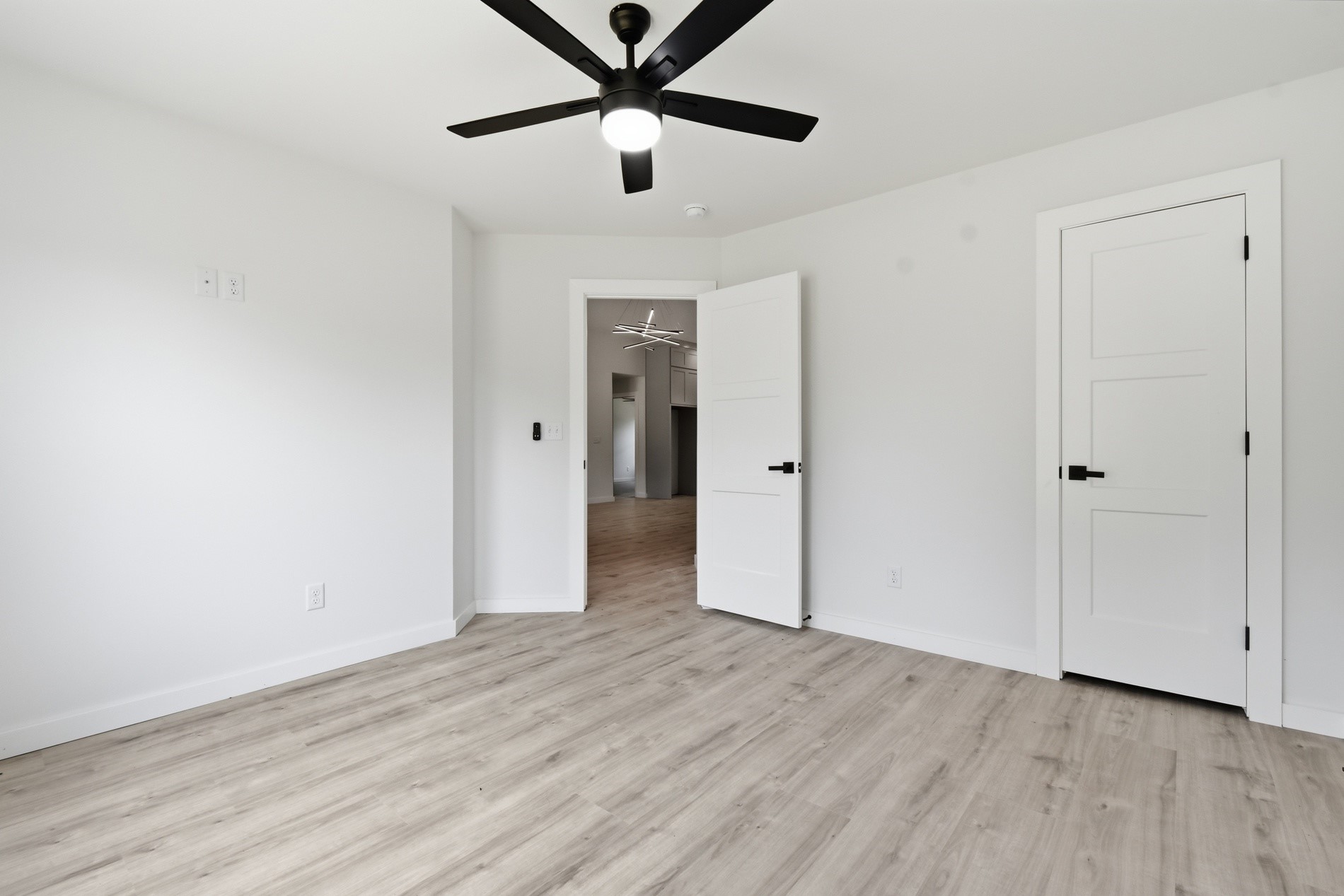 4001 Rolling Oaks Drive Property Photo 26