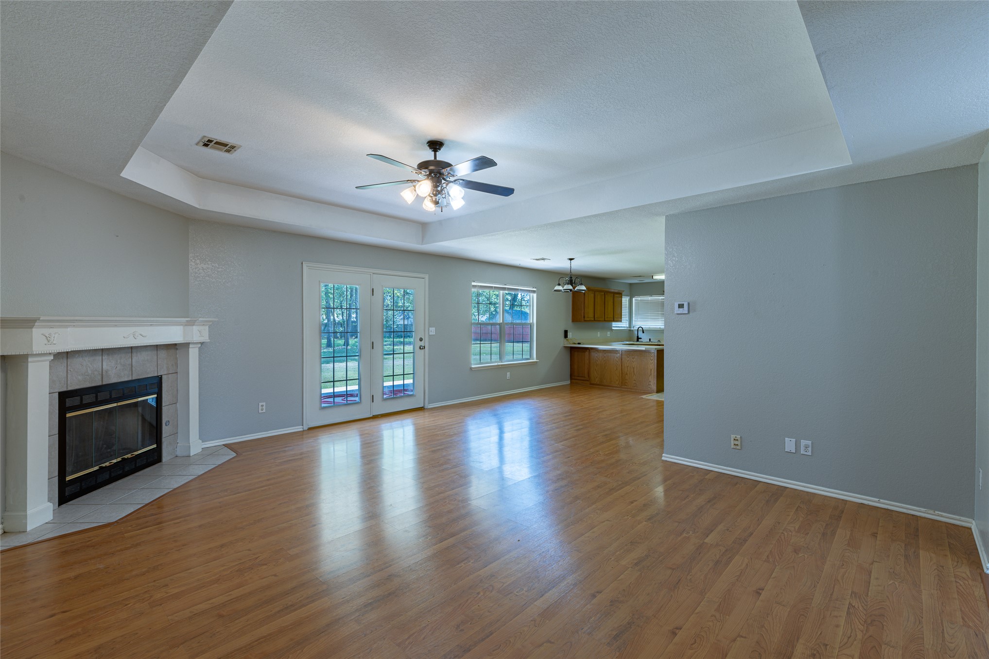 8202 E Lindy Lane Property Photo 6
