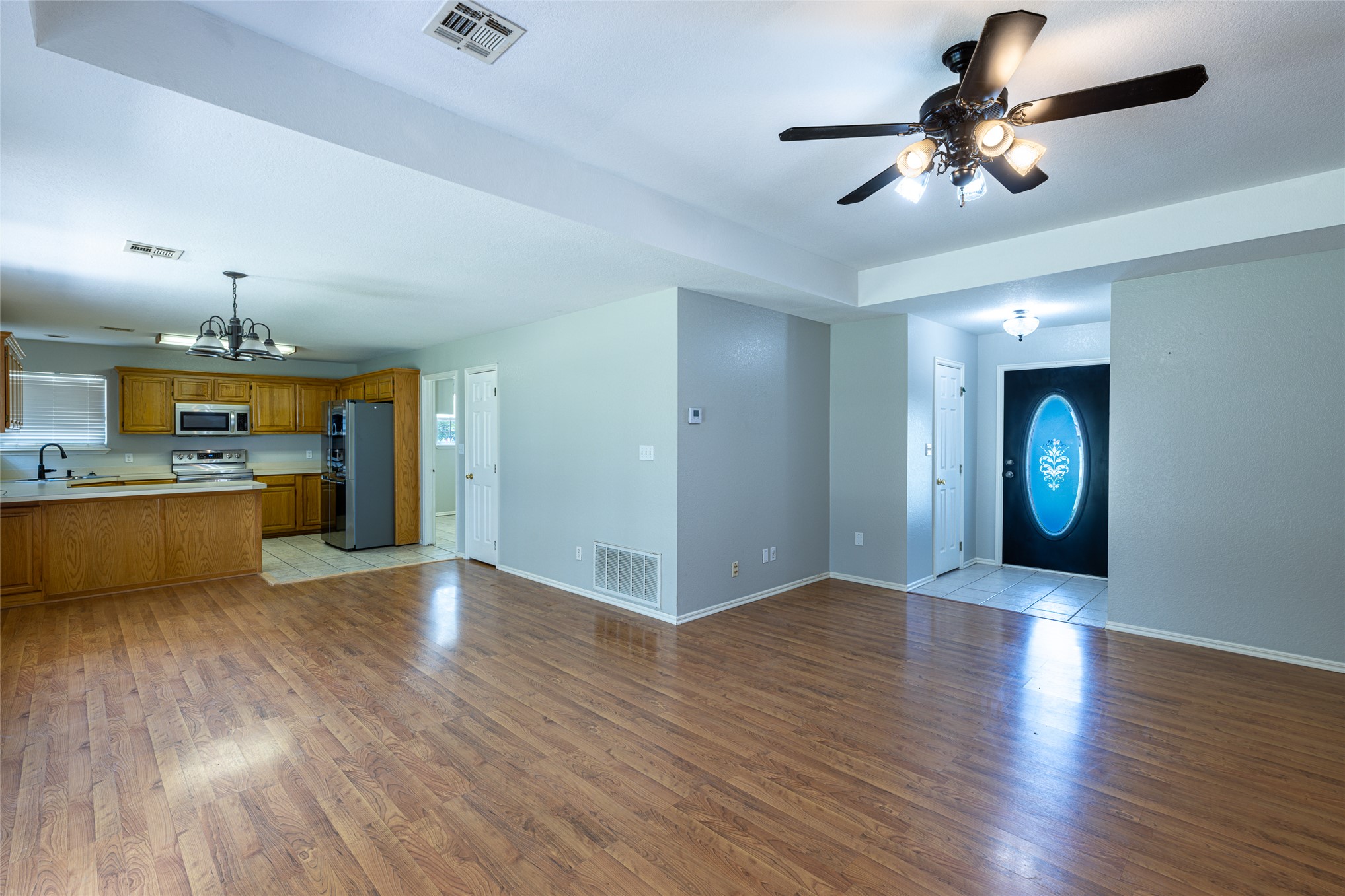 8202 E Lindy Lane Property Photo 7