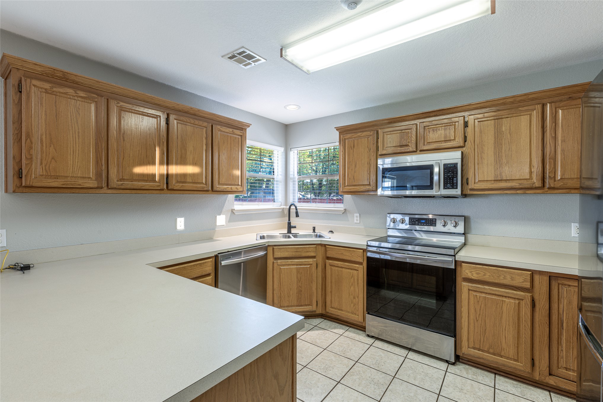 8202 E Lindy Lane Property Photo 12