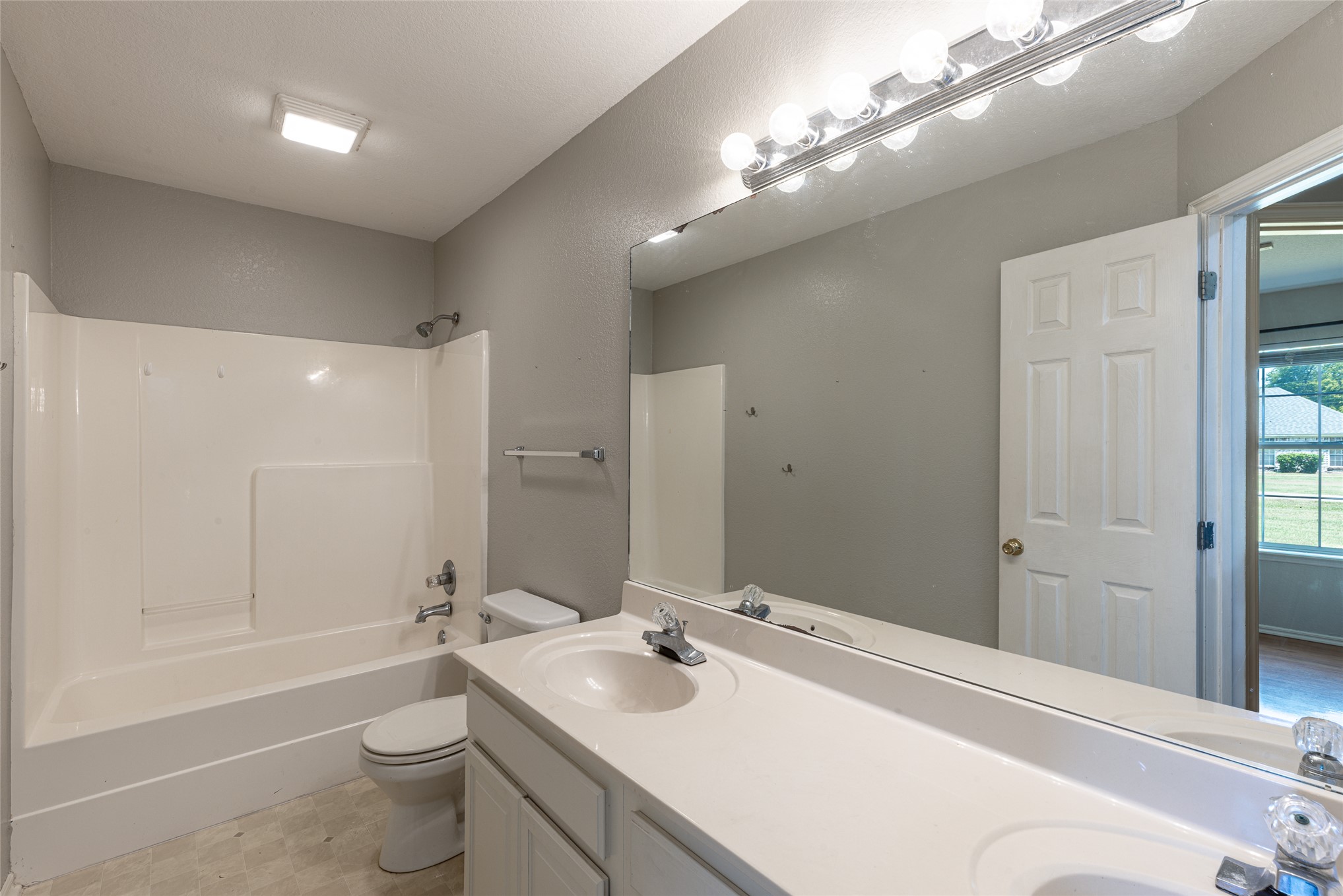 8202 E Lindy Lane Property Photo 20