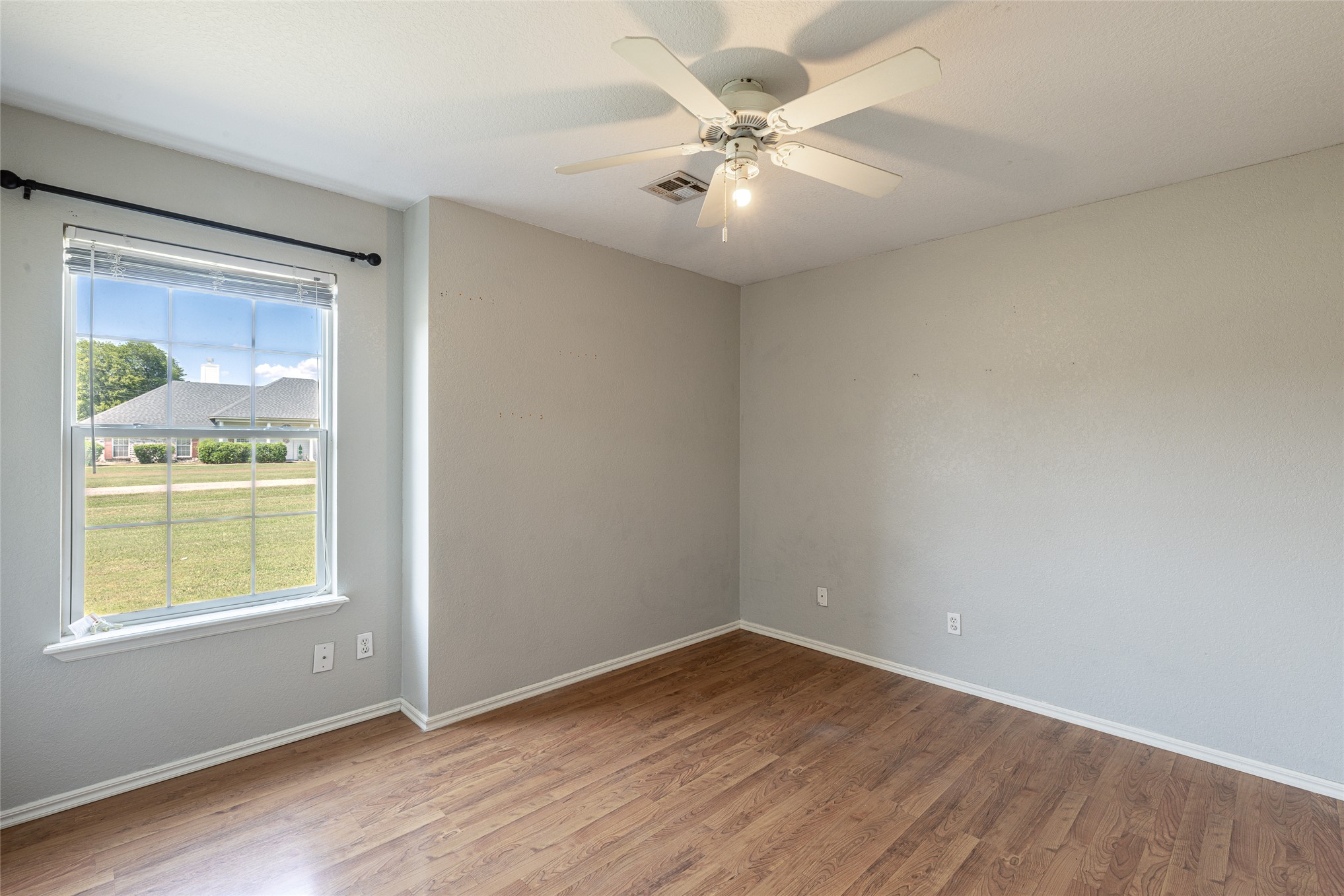 8202 E Lindy Lane Property Photo 21