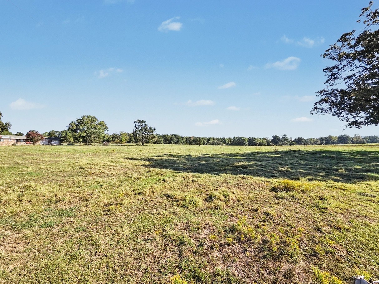 26485 Hwy 82 Property Photo 11
